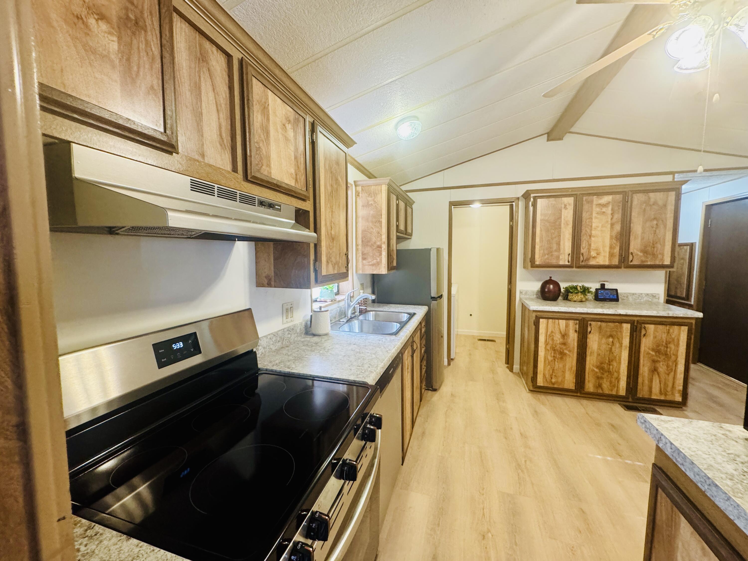 ST GEORGE TOWNSITE - Residential