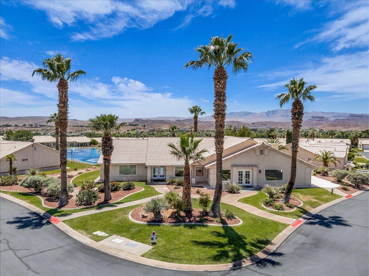 WEST SPRINGS TOWNHOMES - Residential
