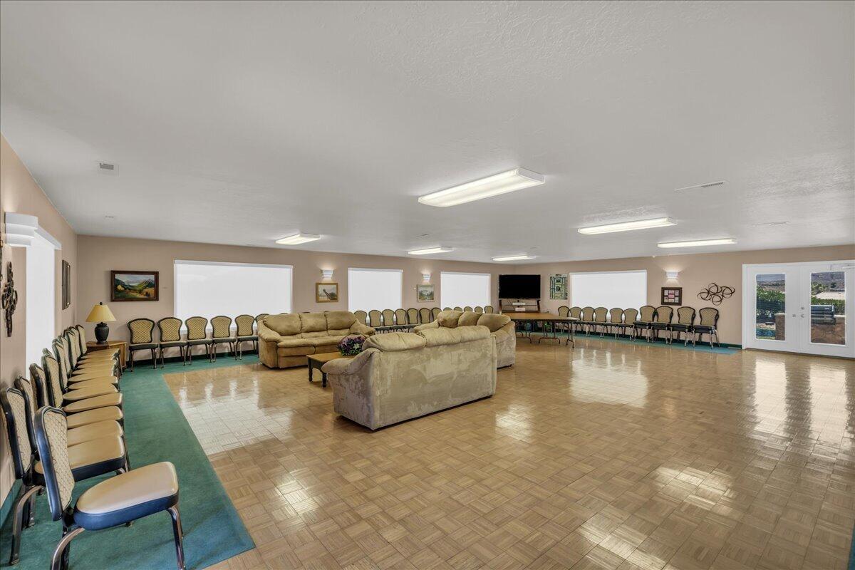 WEST SPRINGS TOWNHOMES - Residential
