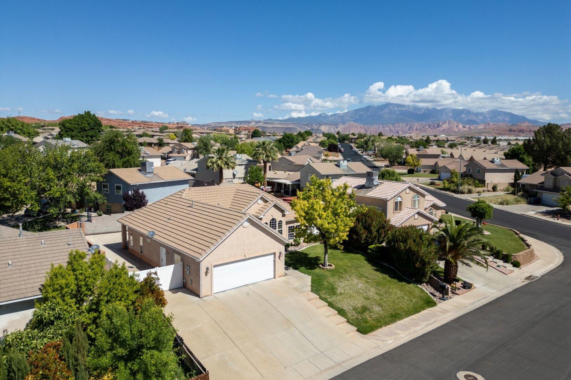 SOUTH POINTE - Residential