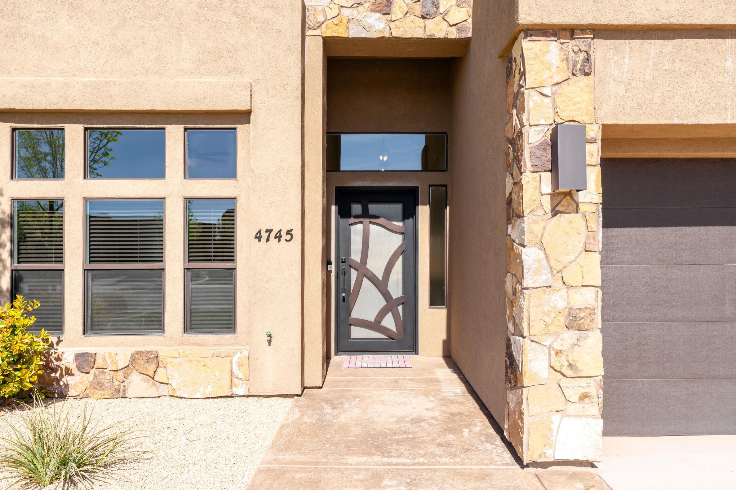 LEDGES OF SG WHITE ROCKS - Residential