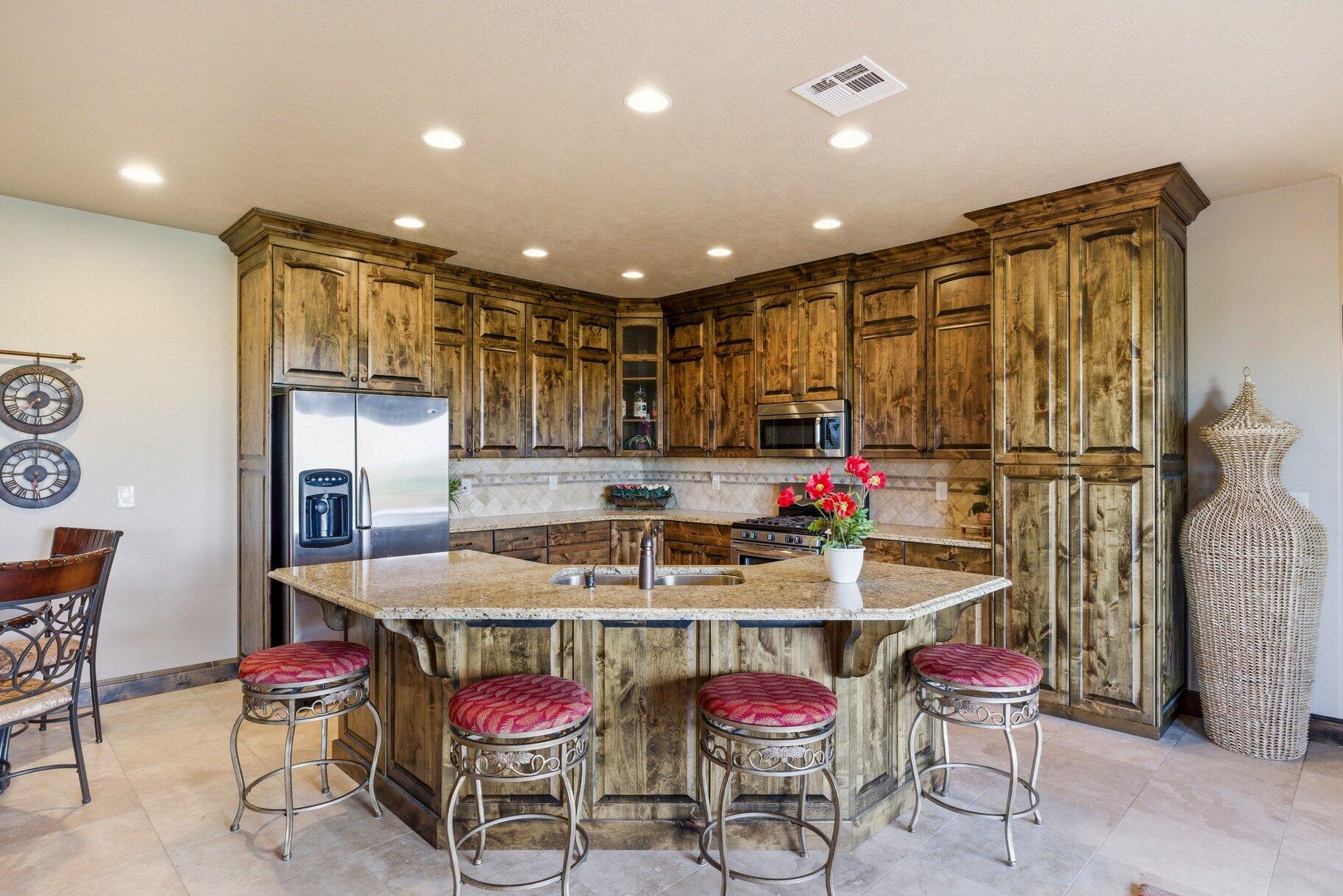 CORAL CANYON - Residential