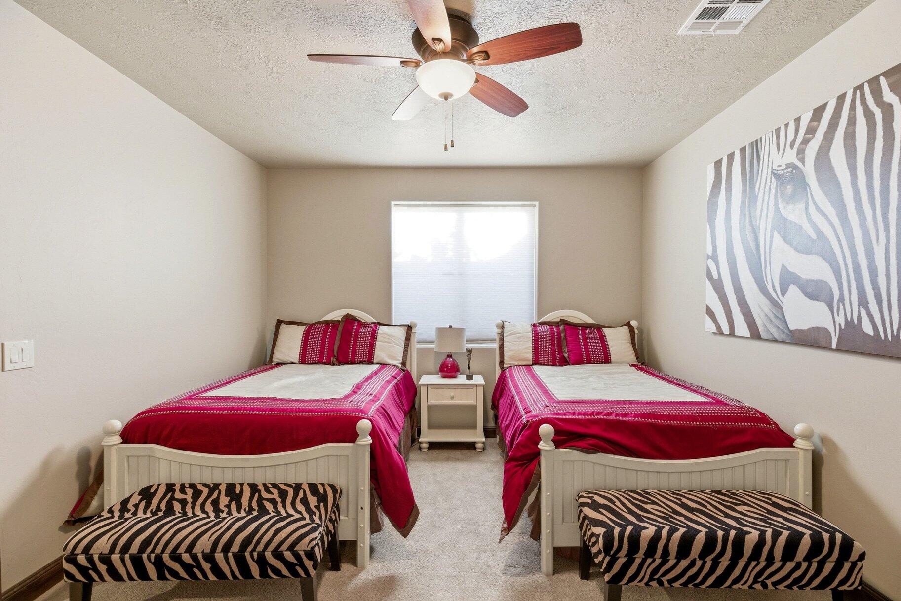 CORAL CANYON - Residential