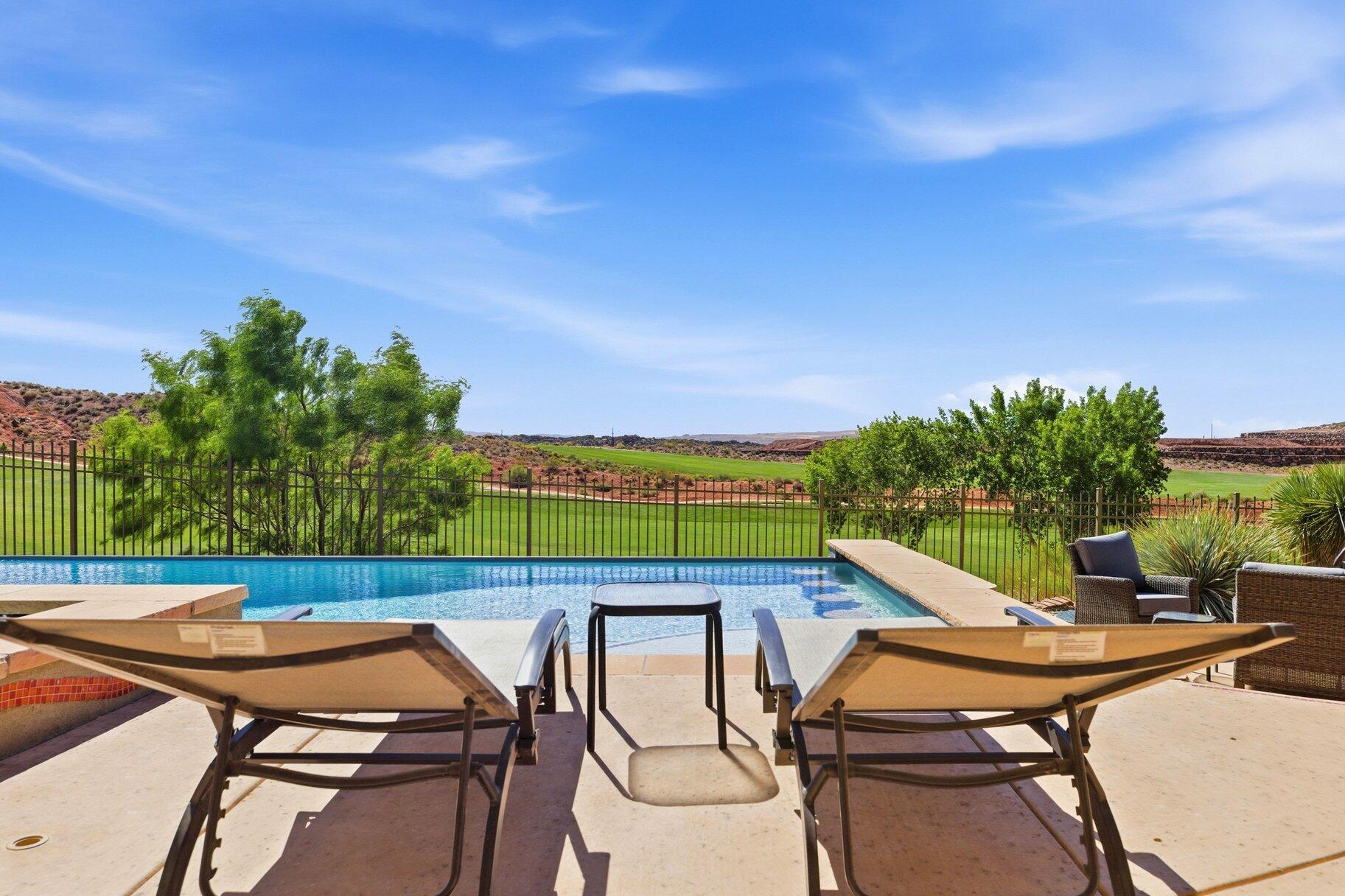 CORAL CANYON - Residential