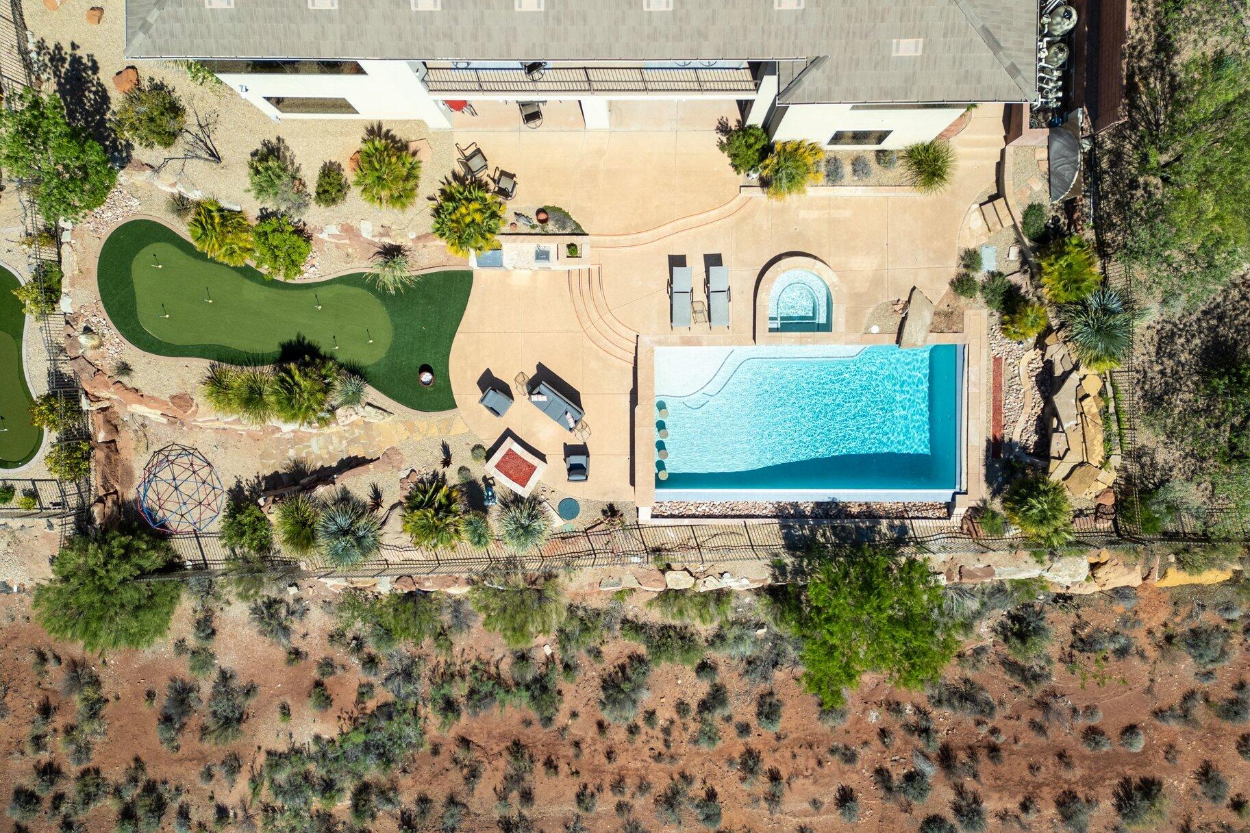 CORAL CANYON - Residential
