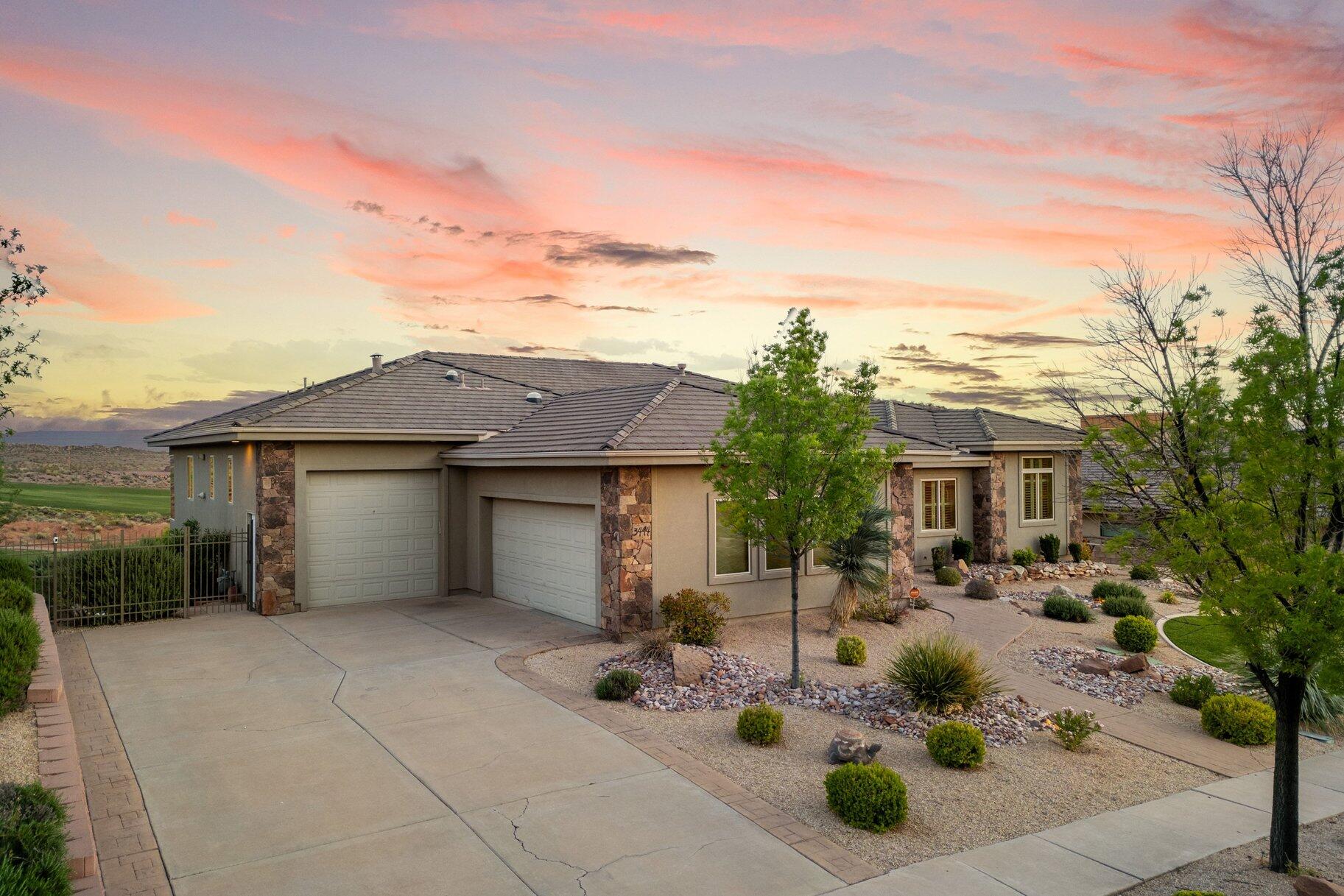 CORAL CANYON - Residential
