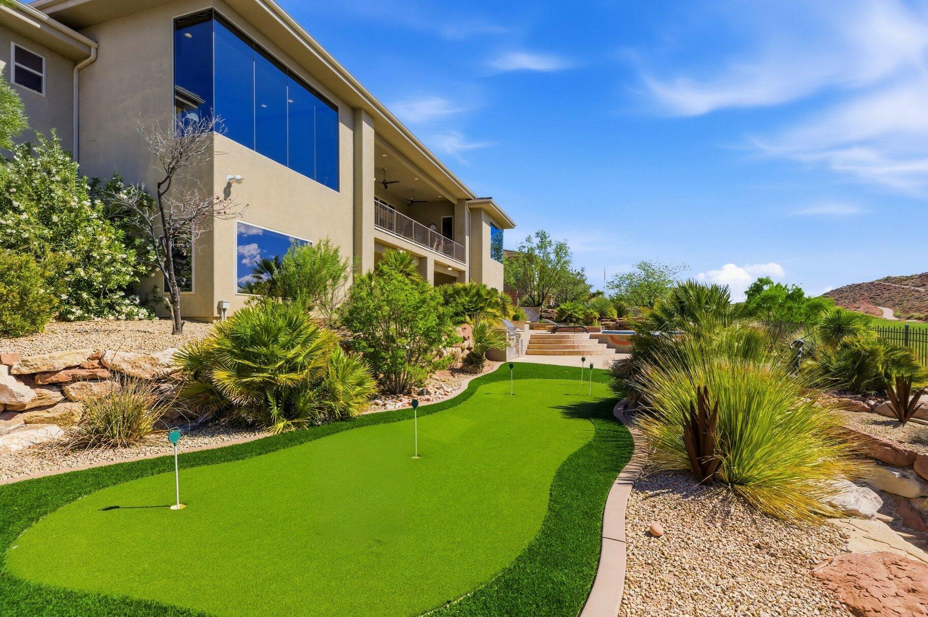 CORAL CANYON - Residential
