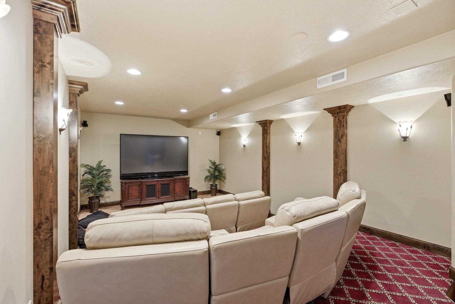 CORAL CANYON - Residential