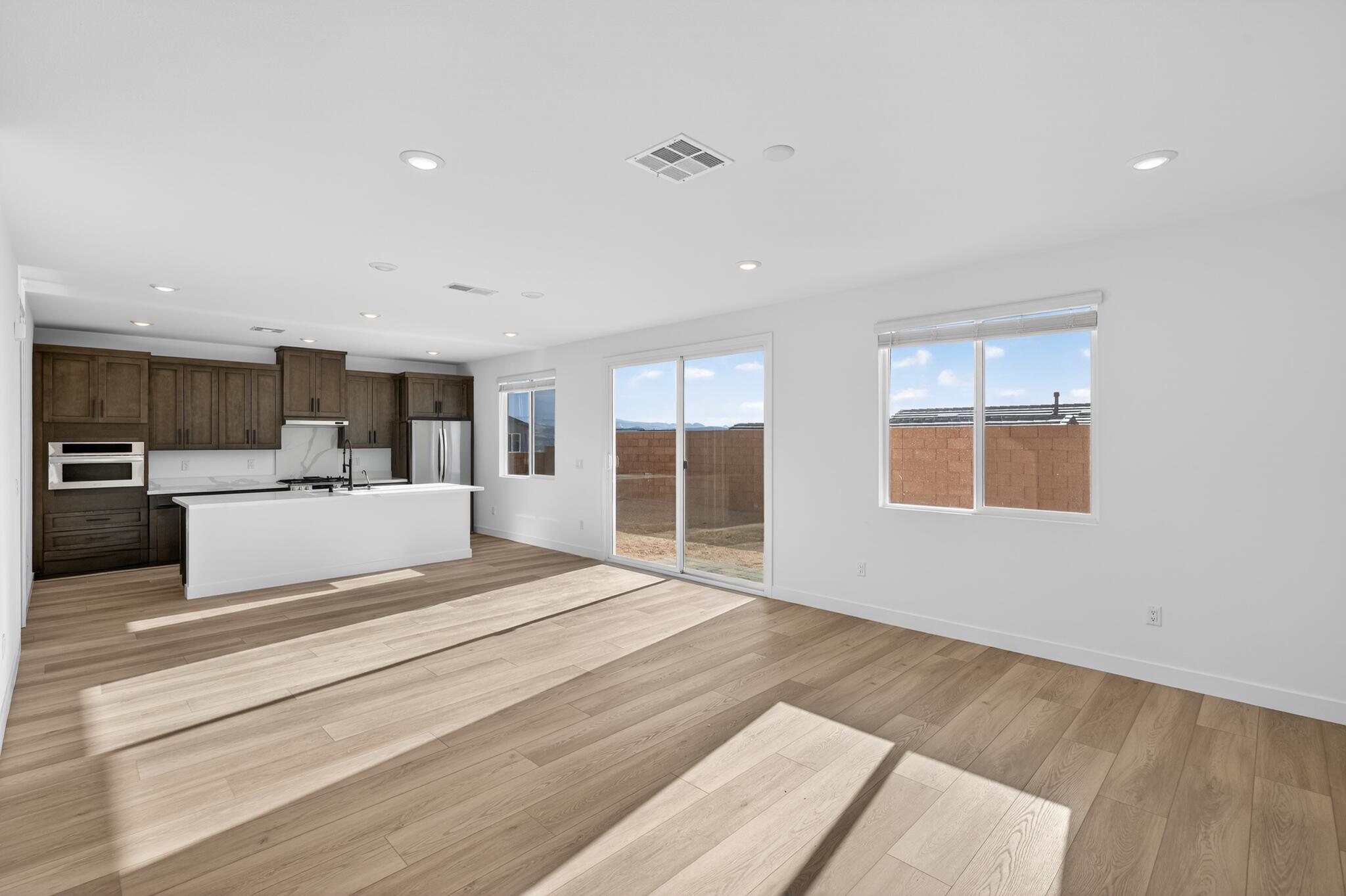 CECITA CREST AT DIVARIO - Residential
