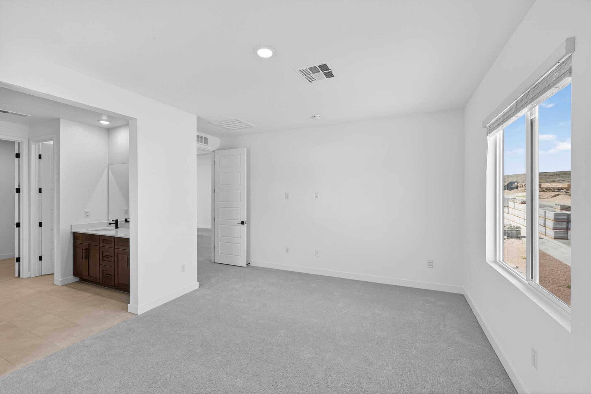 CECITA CREST AT DIVARIO - Residential