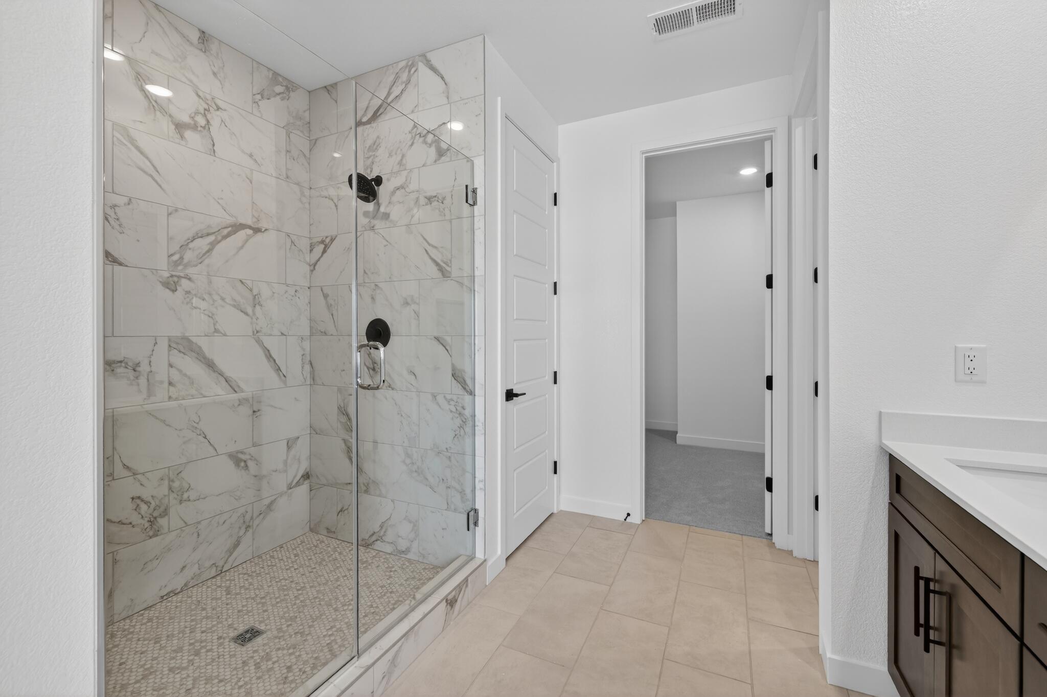 CECITA CREST AT DIVARIO - Residential