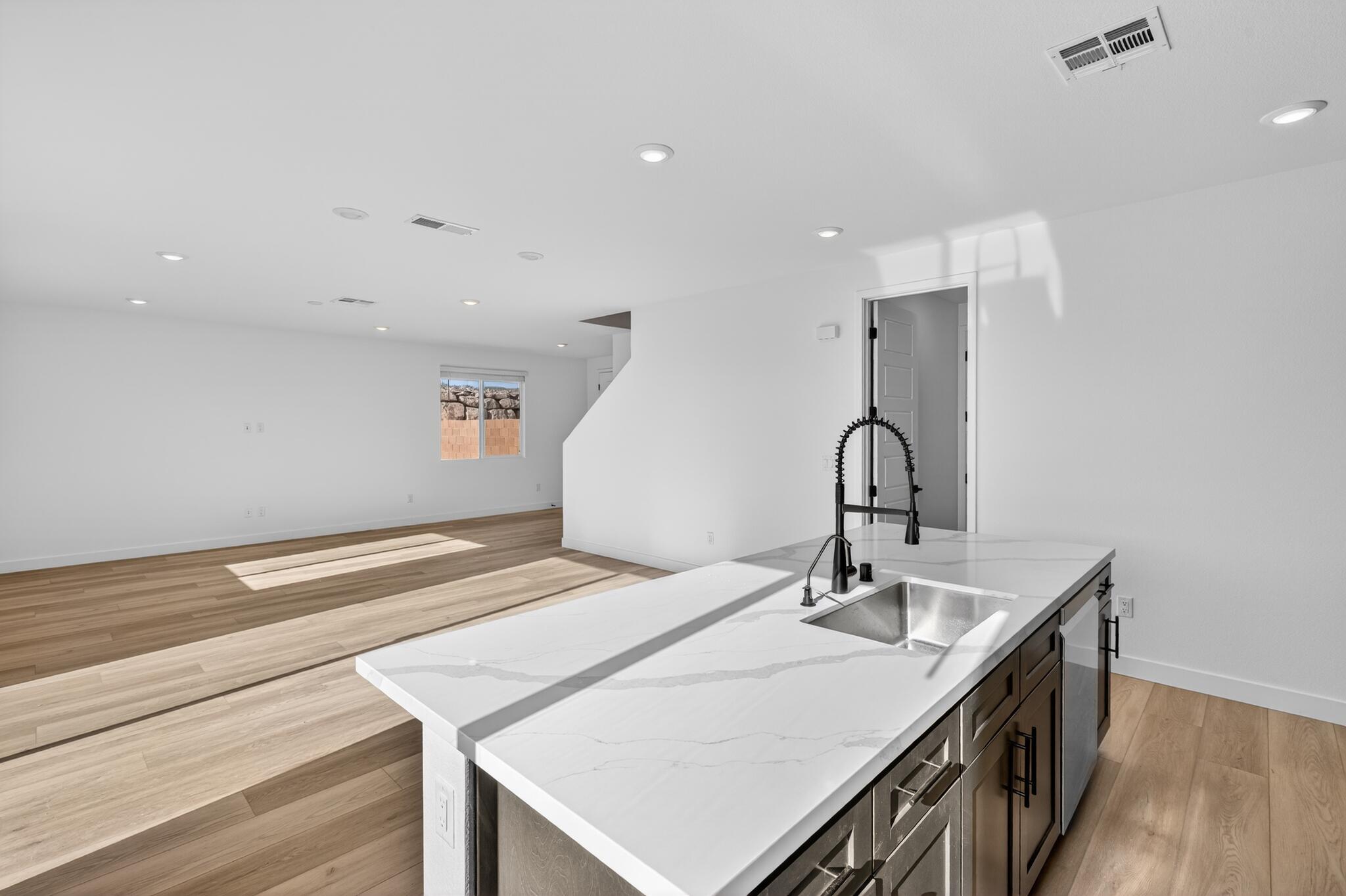 CECITA CREST AT DIVARIO - Residential
