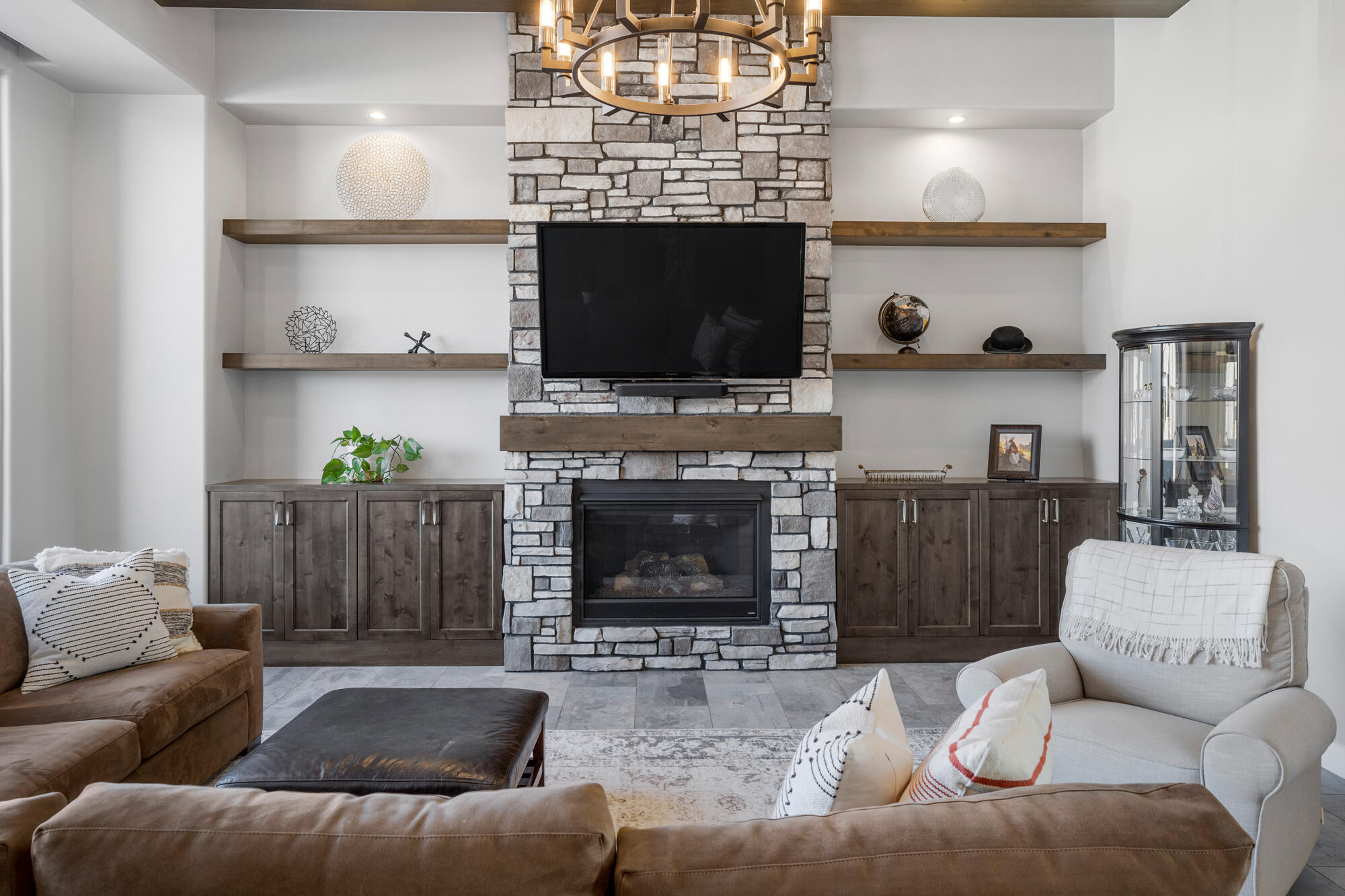 SILVER SAGE - Residential