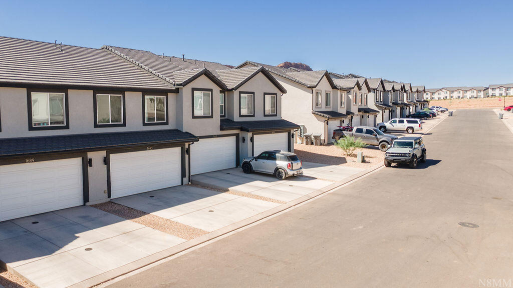HOODOO HOLLOW AT LONG VALLEY - Residential