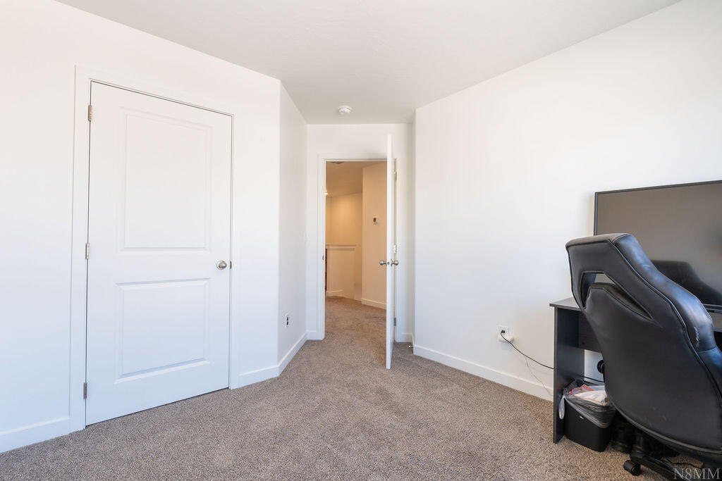 HOODOO HOLLOW AT LONG VALLEY - Residential