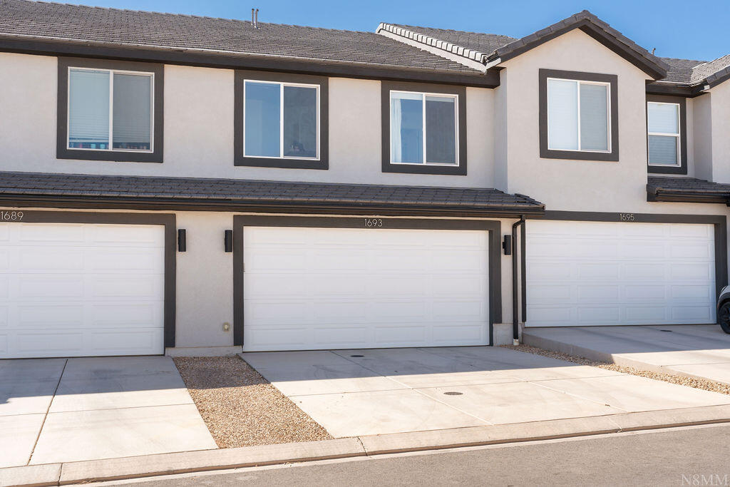 HOODOO HOLLOW AT LONG VALLEY - Residential