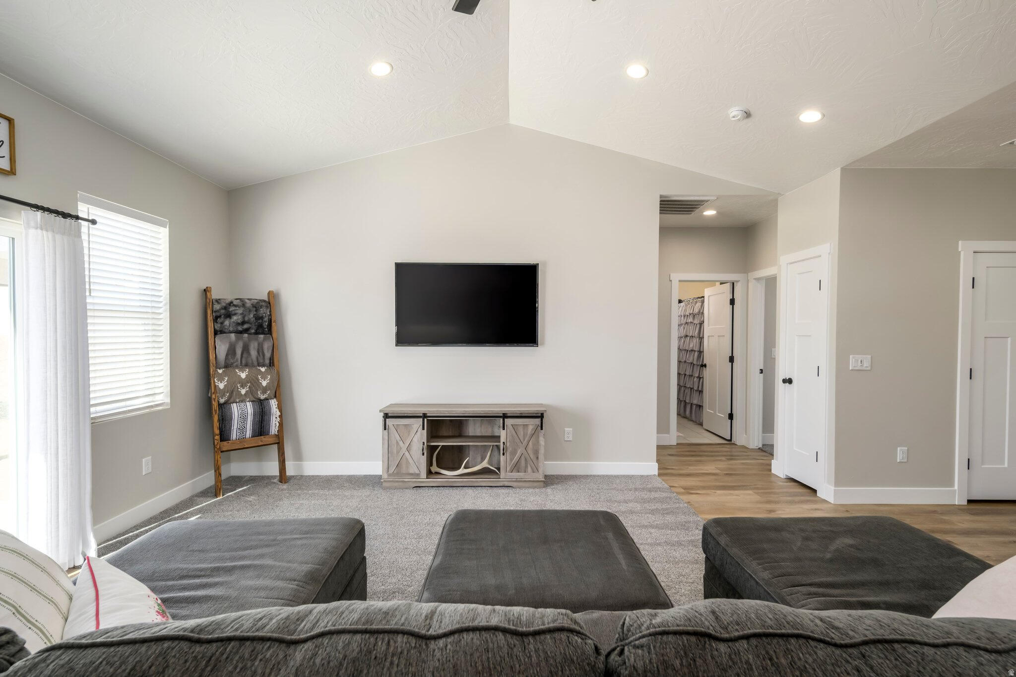 NORTH HILL ESTATES - Residential