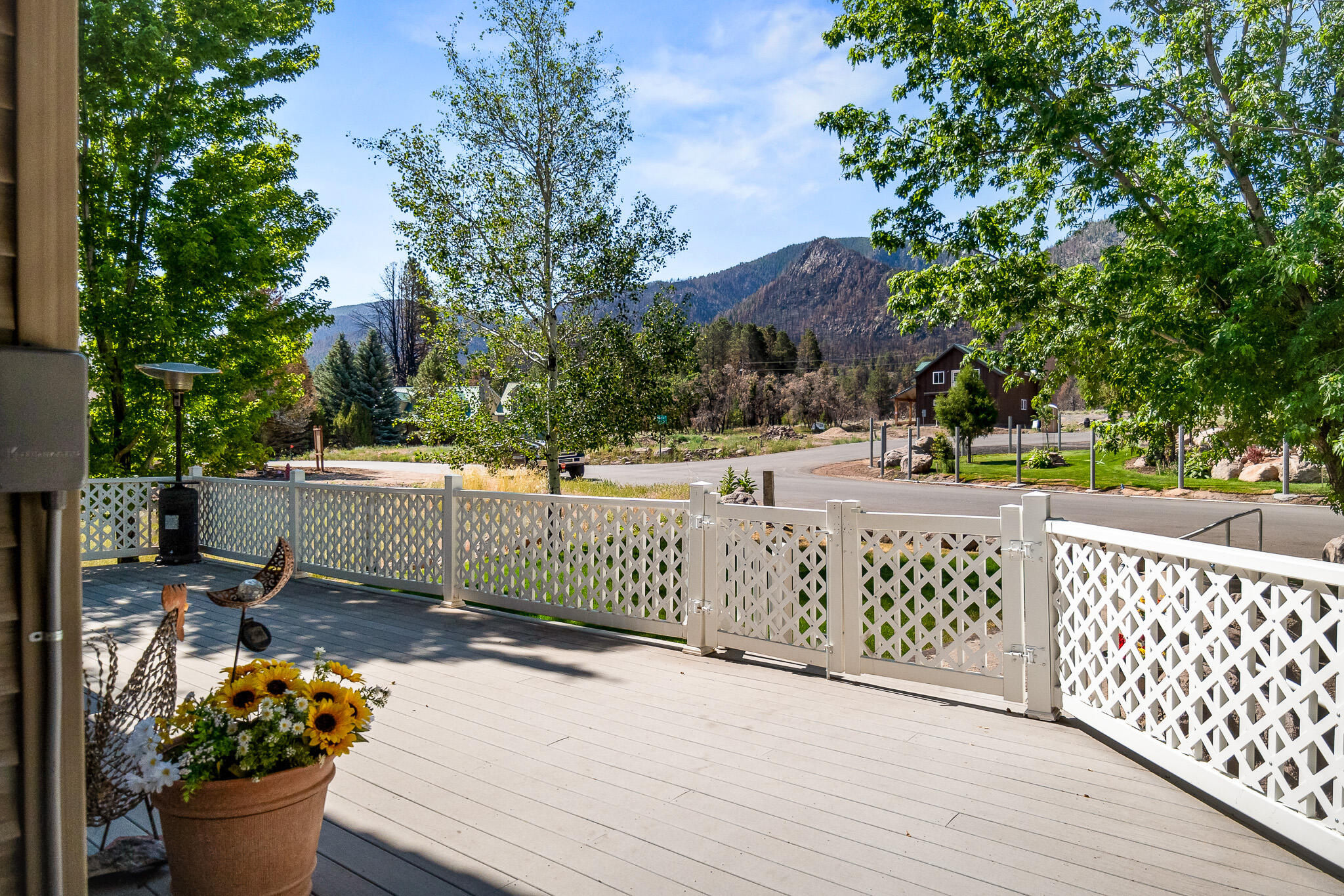 PINESTEAD - Residential