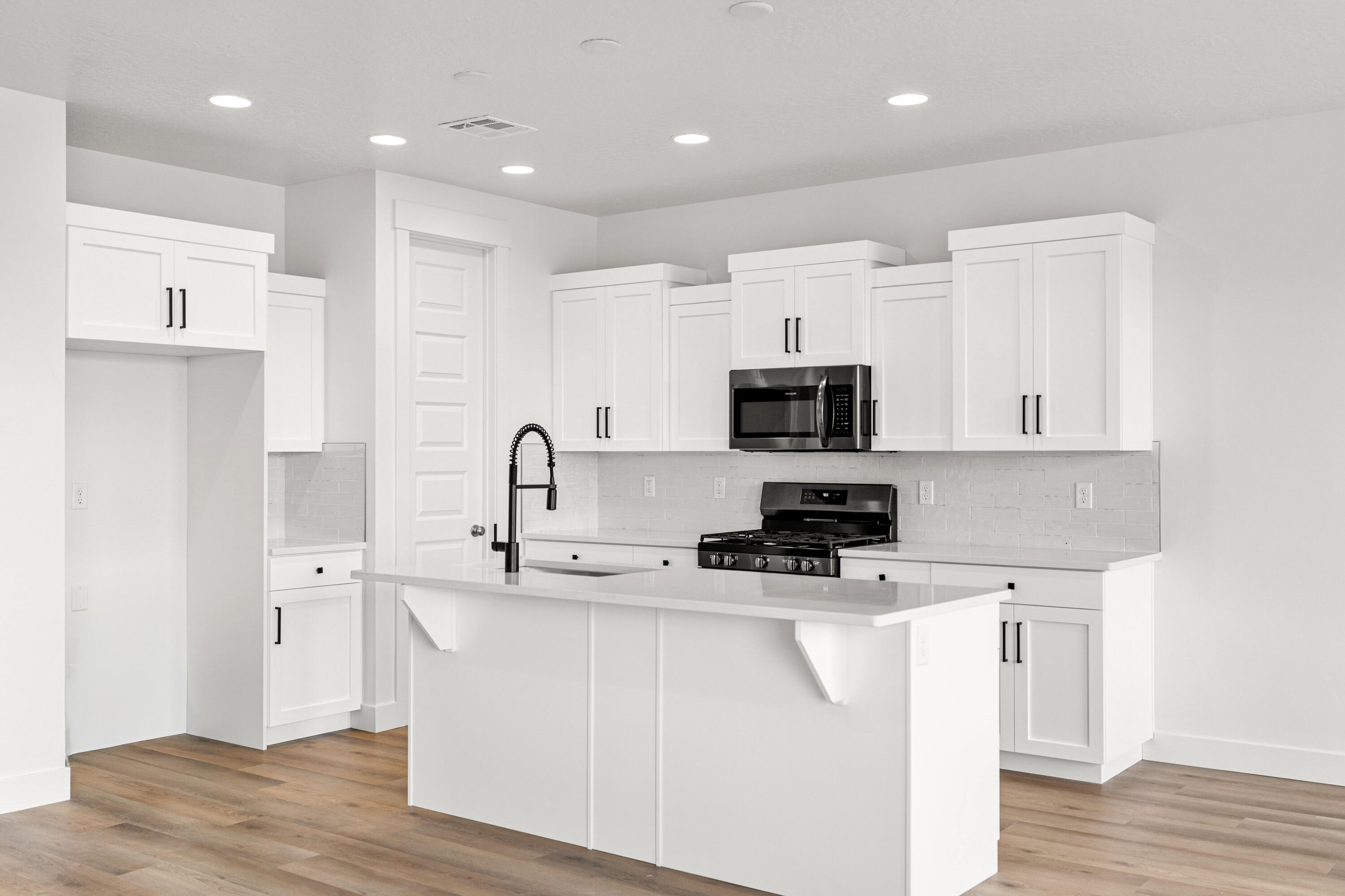 STRAWBERRY FIELDS ESTATES - Residential