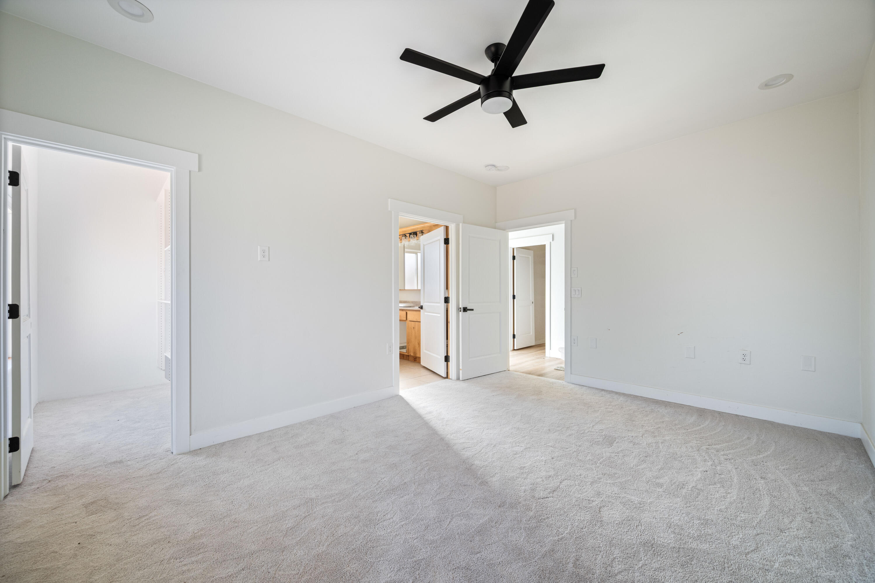 SHORT CREEK - Residential