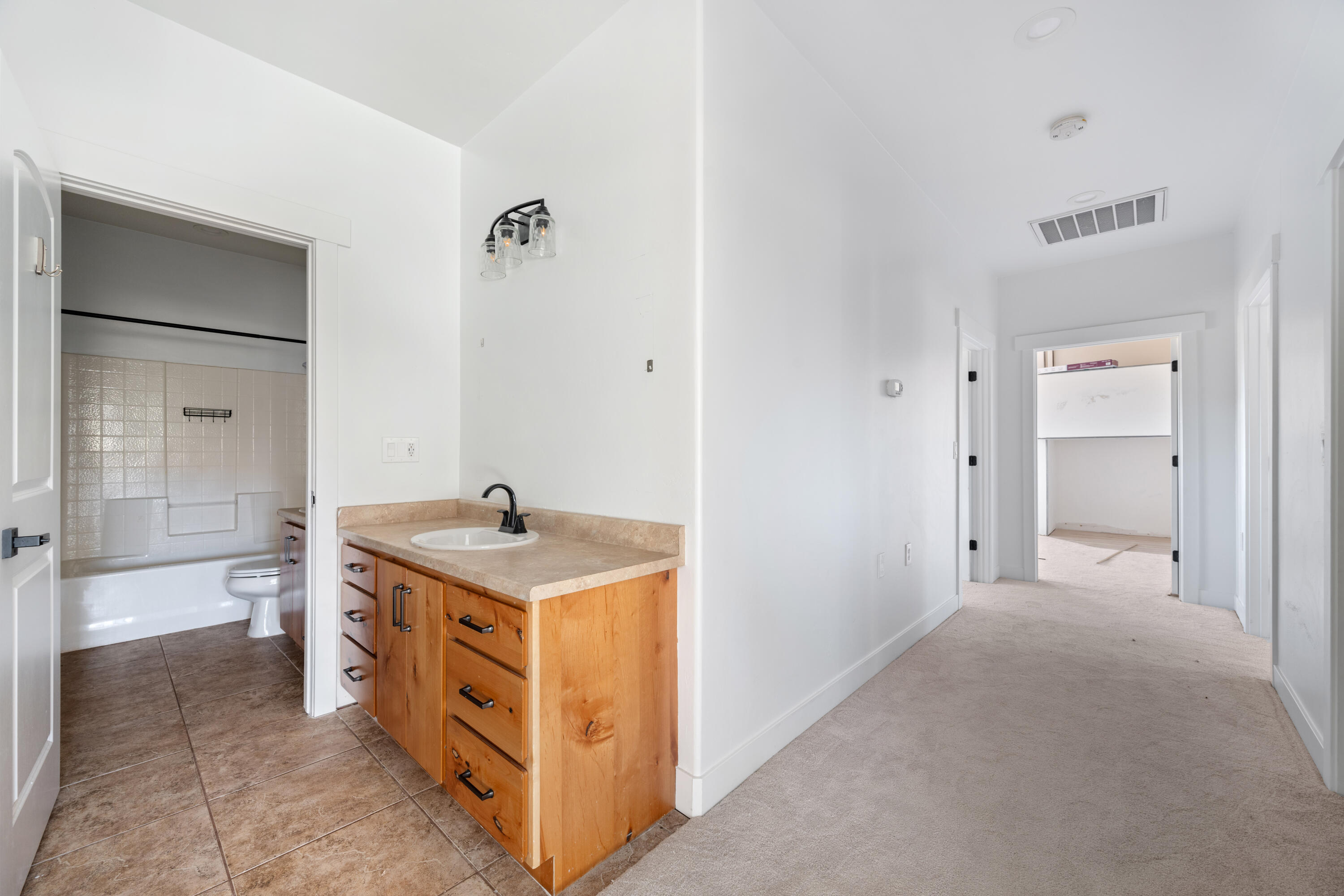 SHORT CREEK - Residential