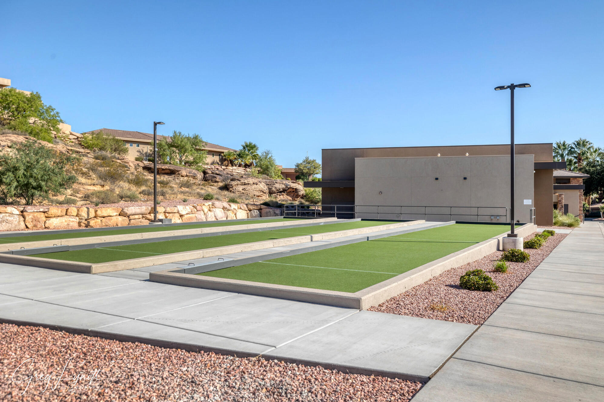 PARAGON COVE TOWNHOMES AT STONECLIFF - Land