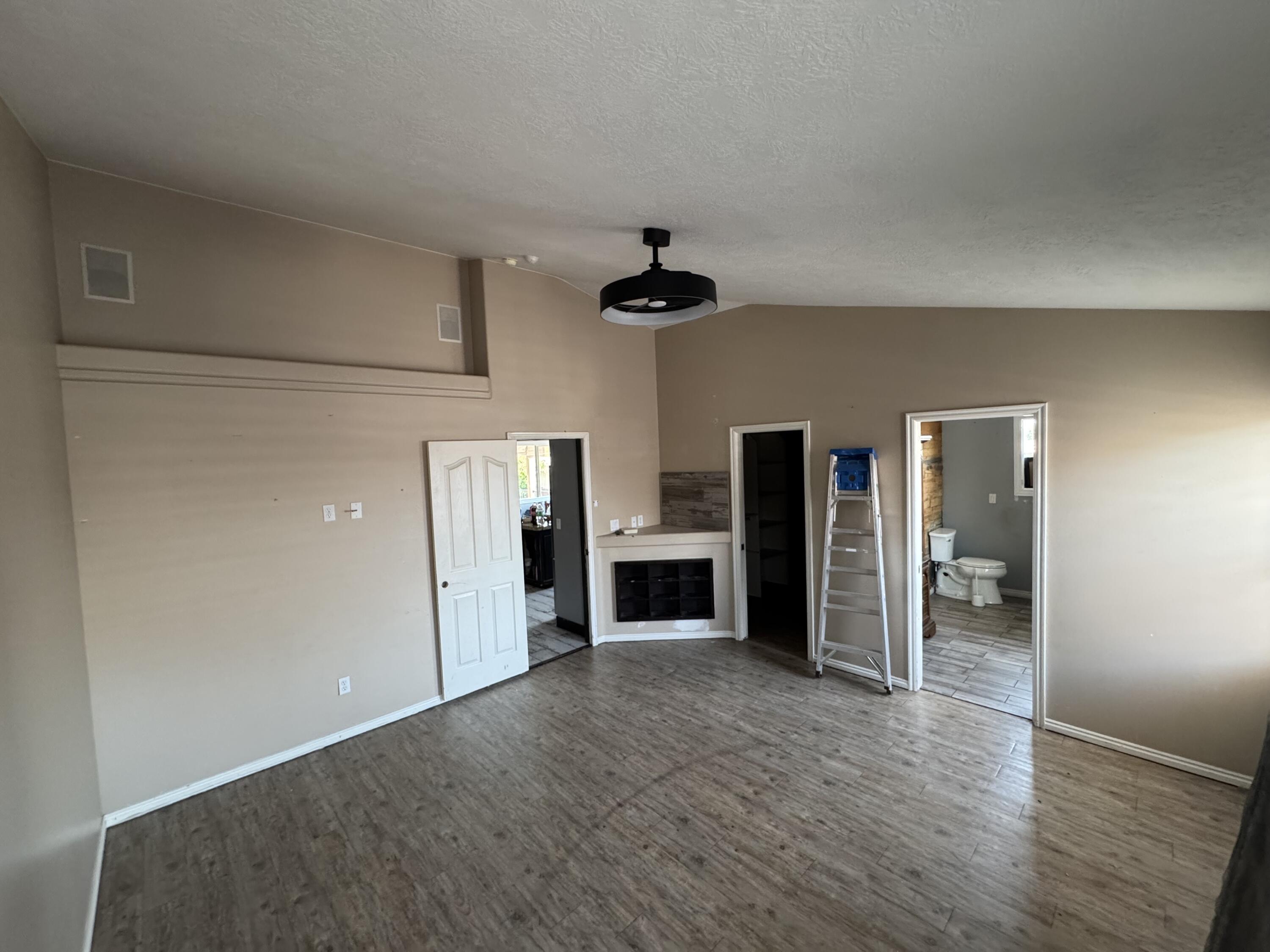 CHEYENNE AT RED CLIFFS - Residential