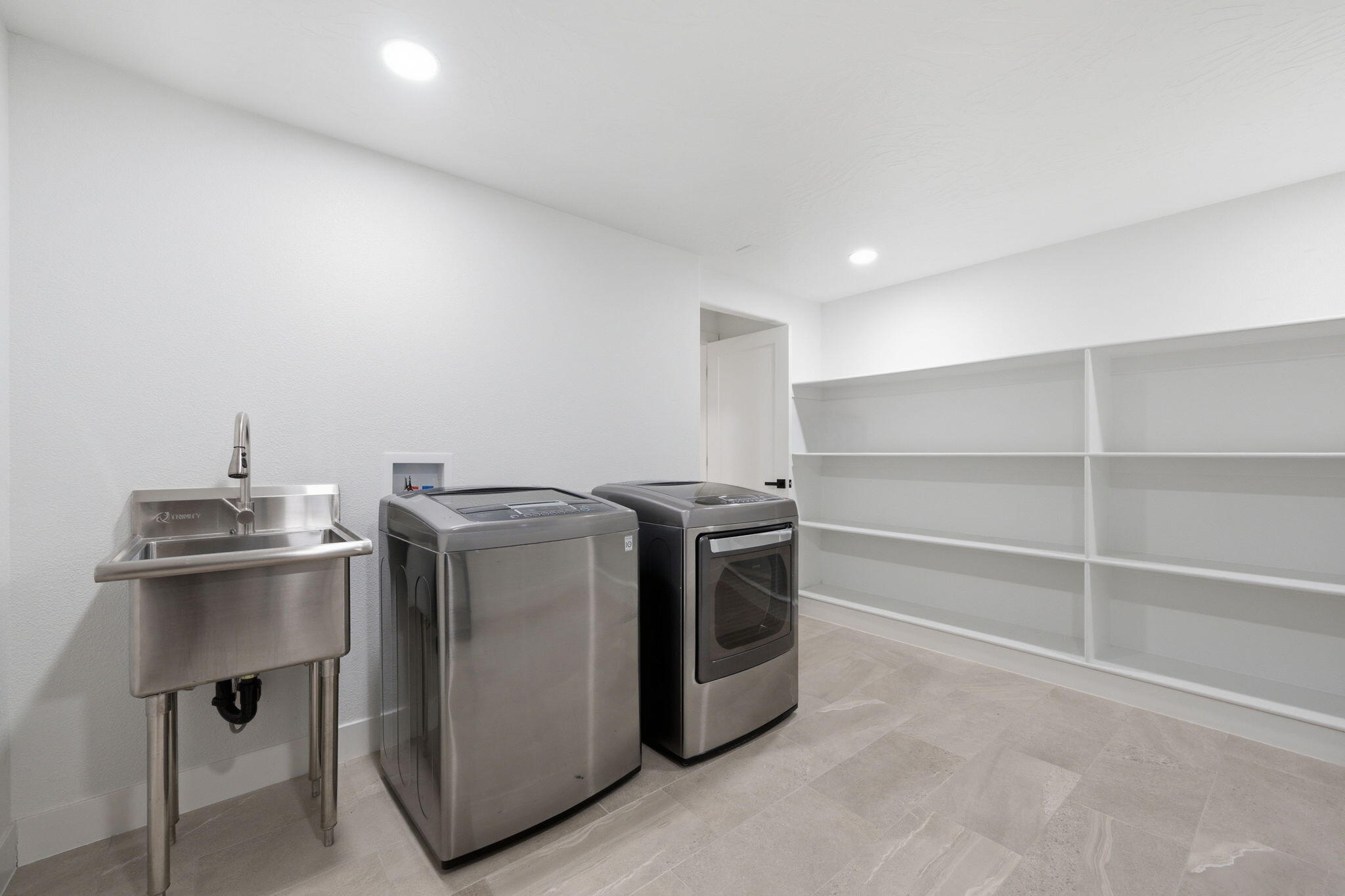ST JAMES PLACE - Residential