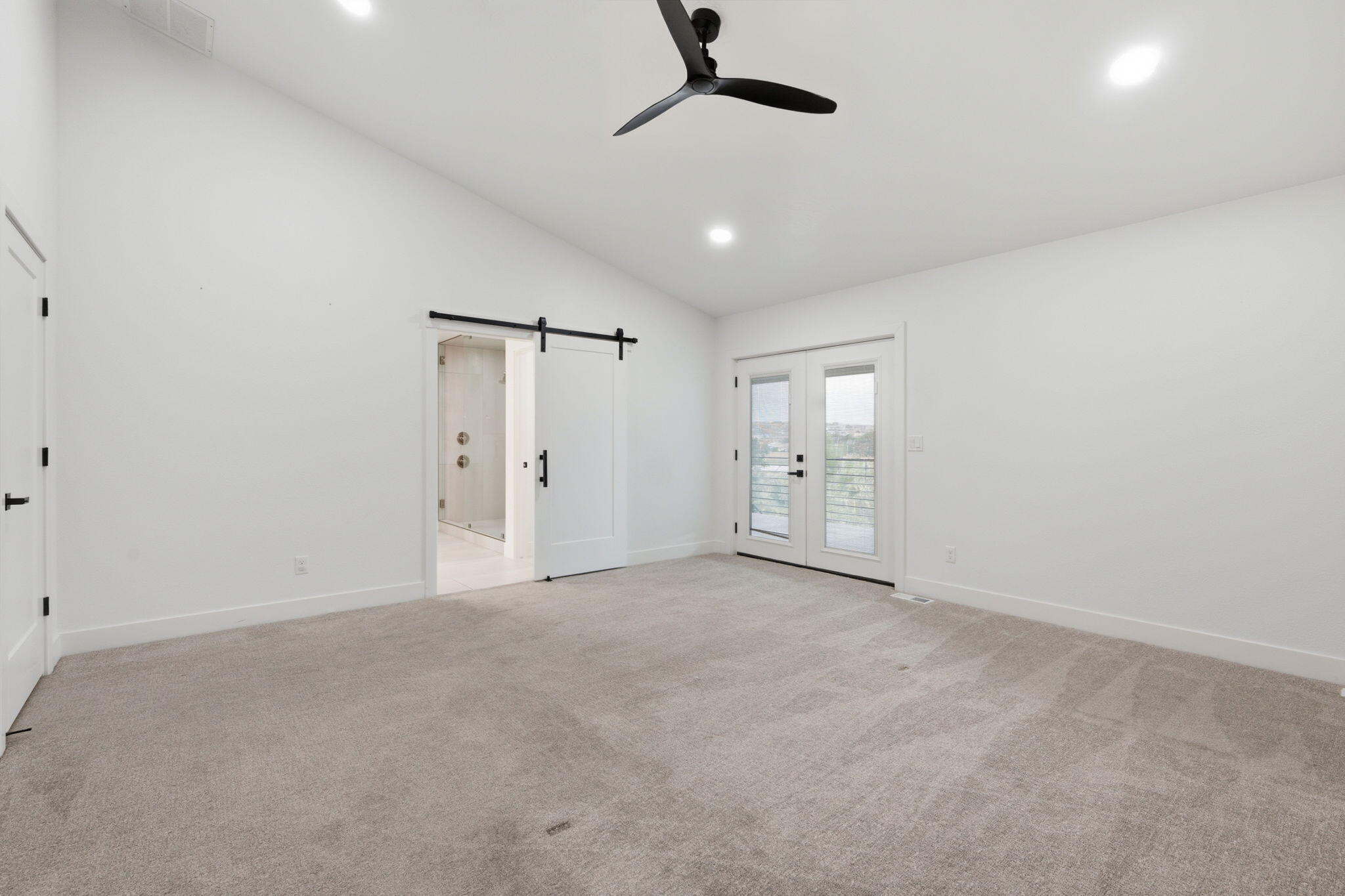 ST JAMES PLACE - Residential