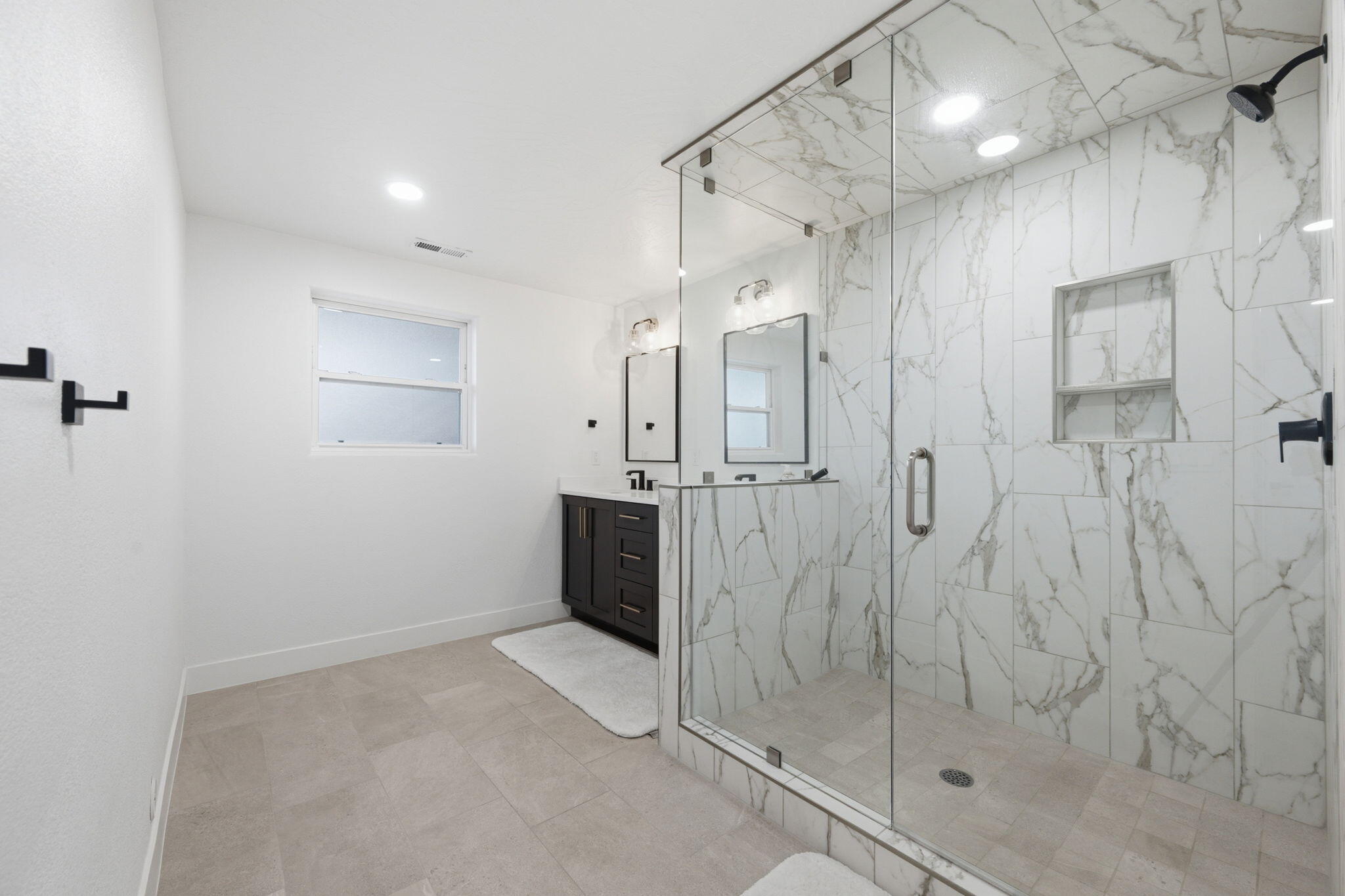ST JAMES PLACE - Residential