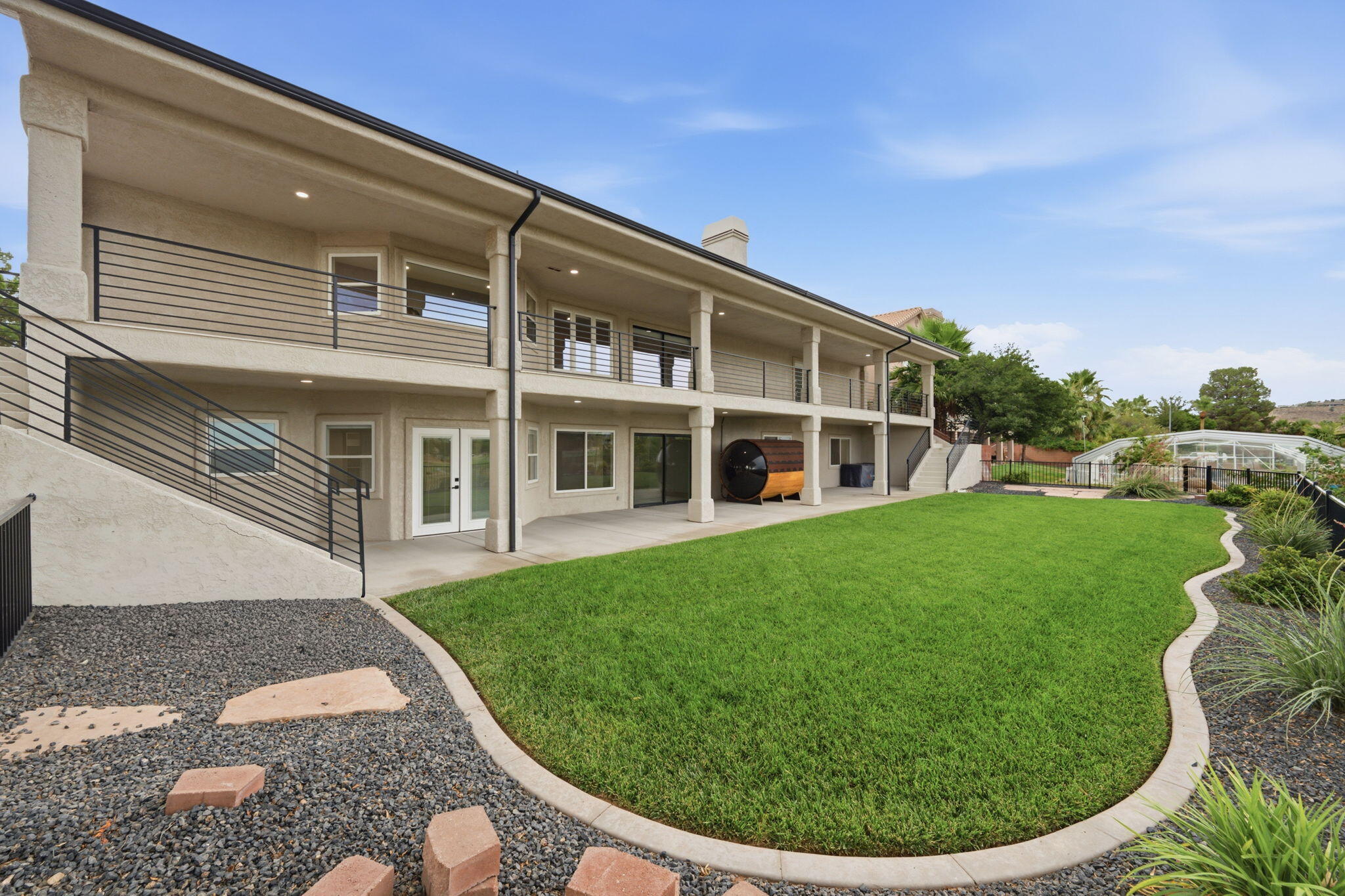 ST JAMES PLACE - Residential