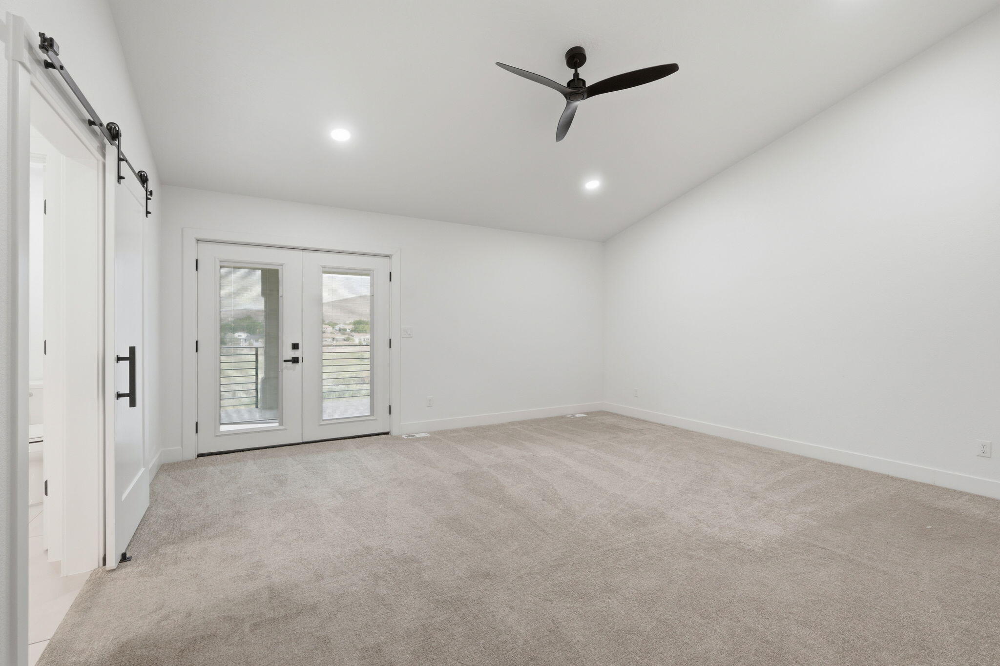 ST JAMES PLACE - Residential