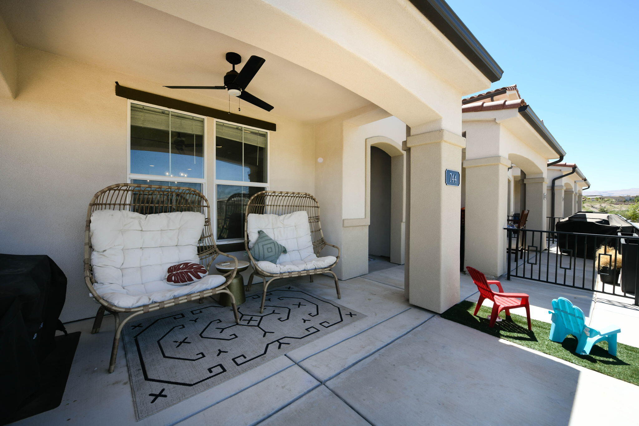 DESERT COLOR AUBURN HILLS - Residential
