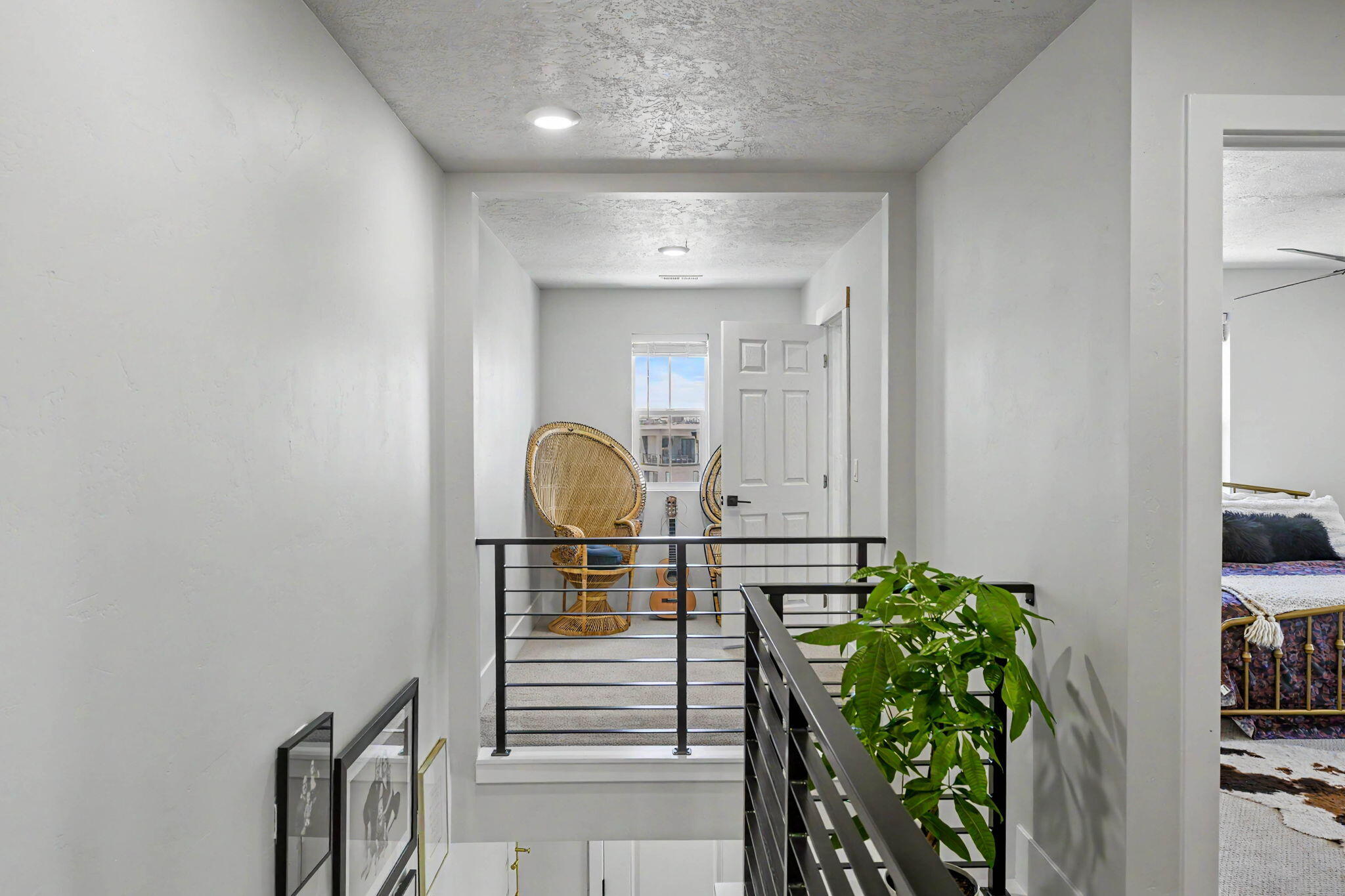 DESERT COLOR AUBURN HILLS - Residential