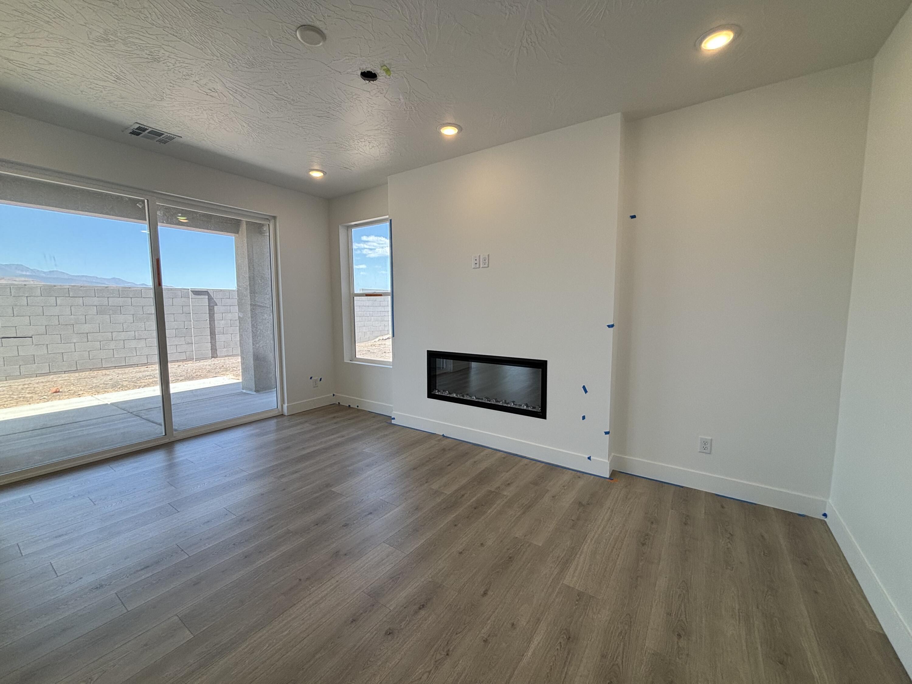 LEGACY AT SAND HOLLOW - Residential