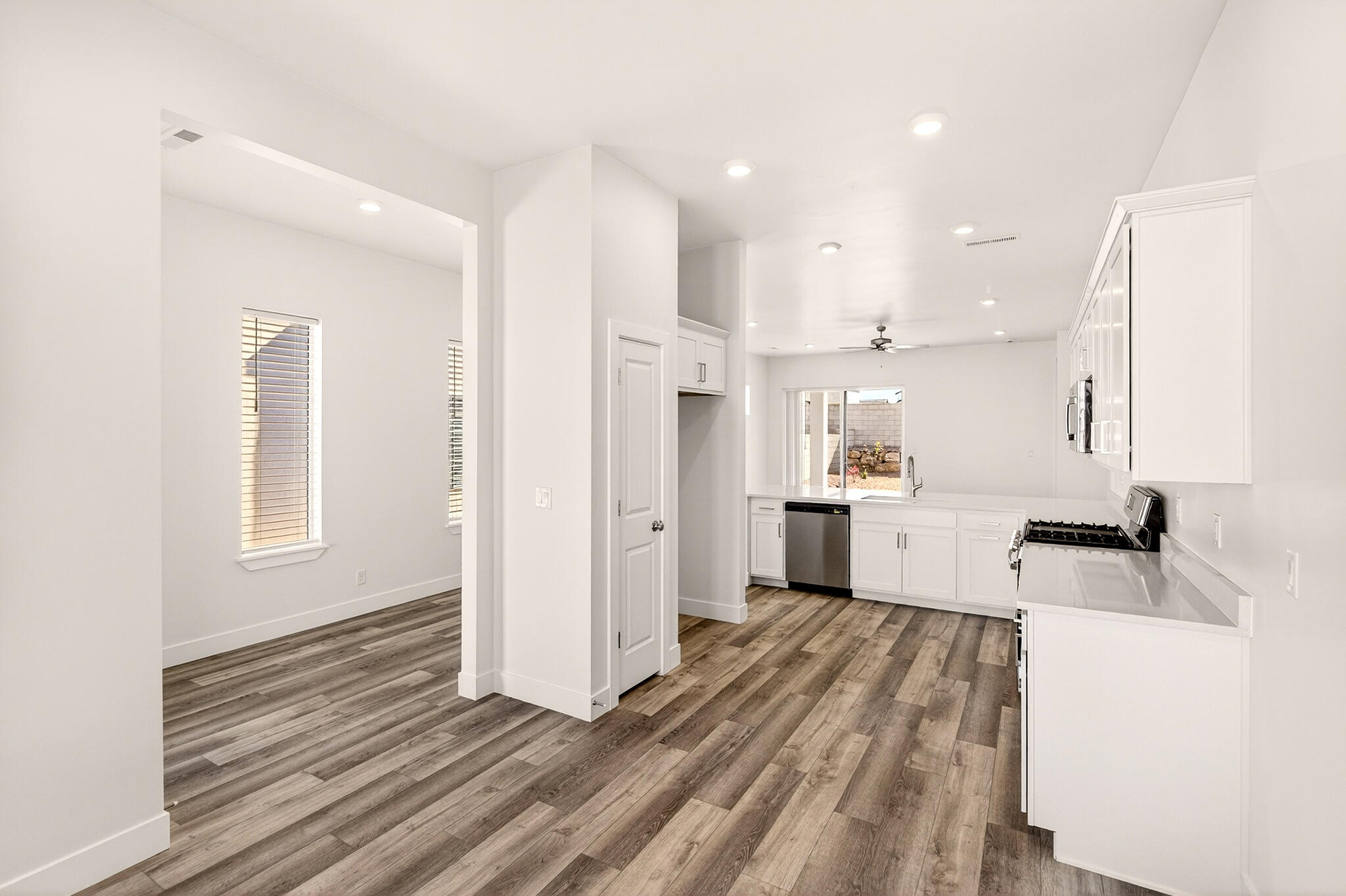DESERT COLOR SAGE HAVEN - Residential