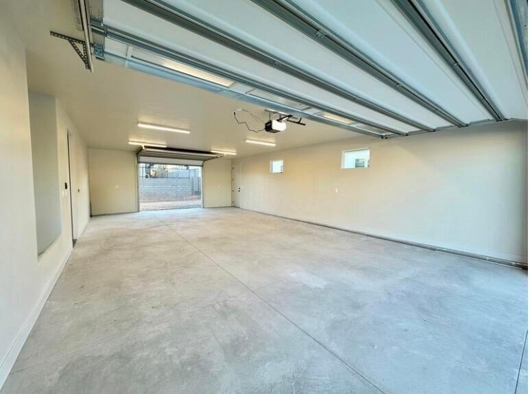 FALCON RIDGE - Residential