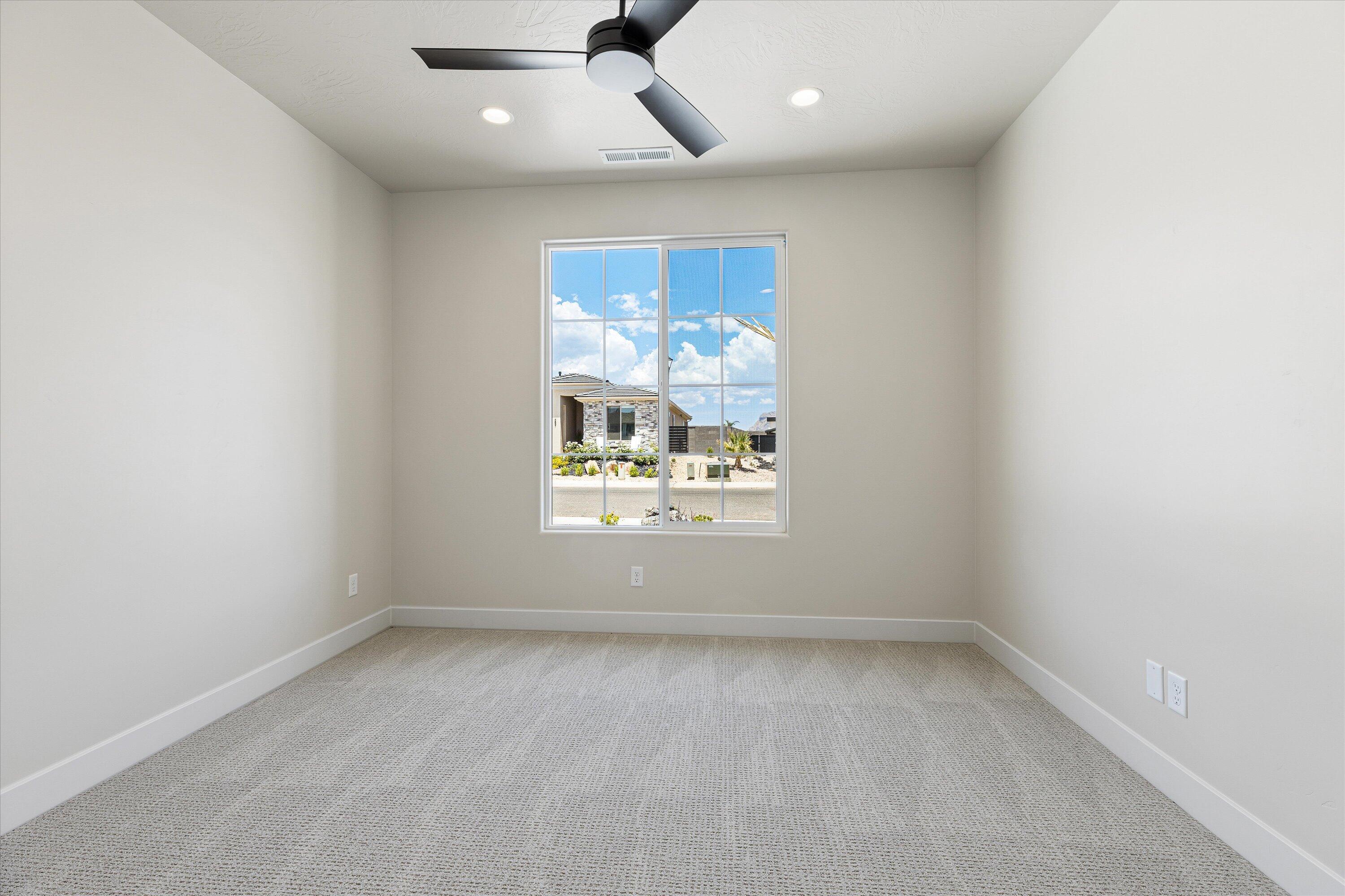 FALCON RIDGE - Residential