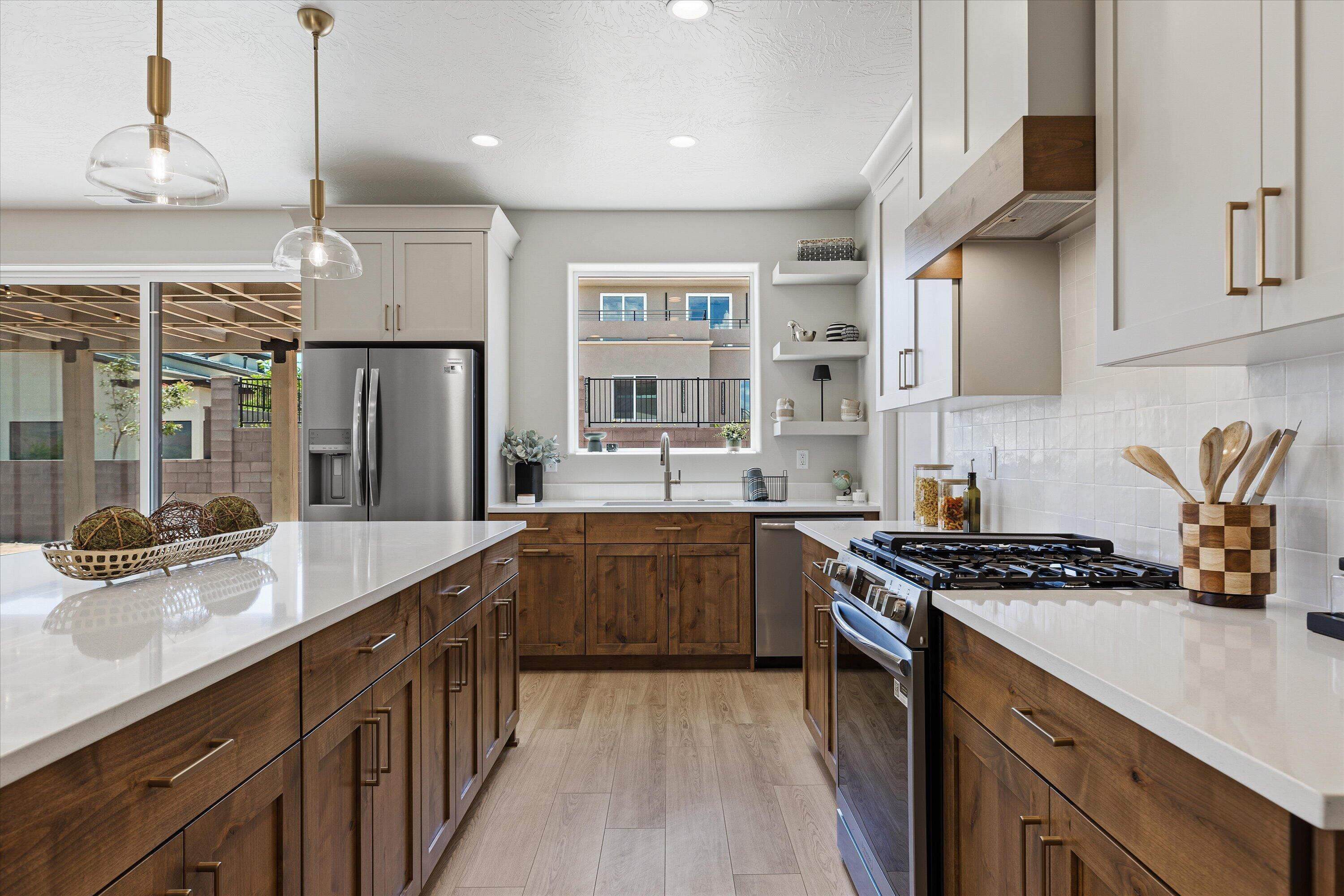 FALCON RIDGE - Residential