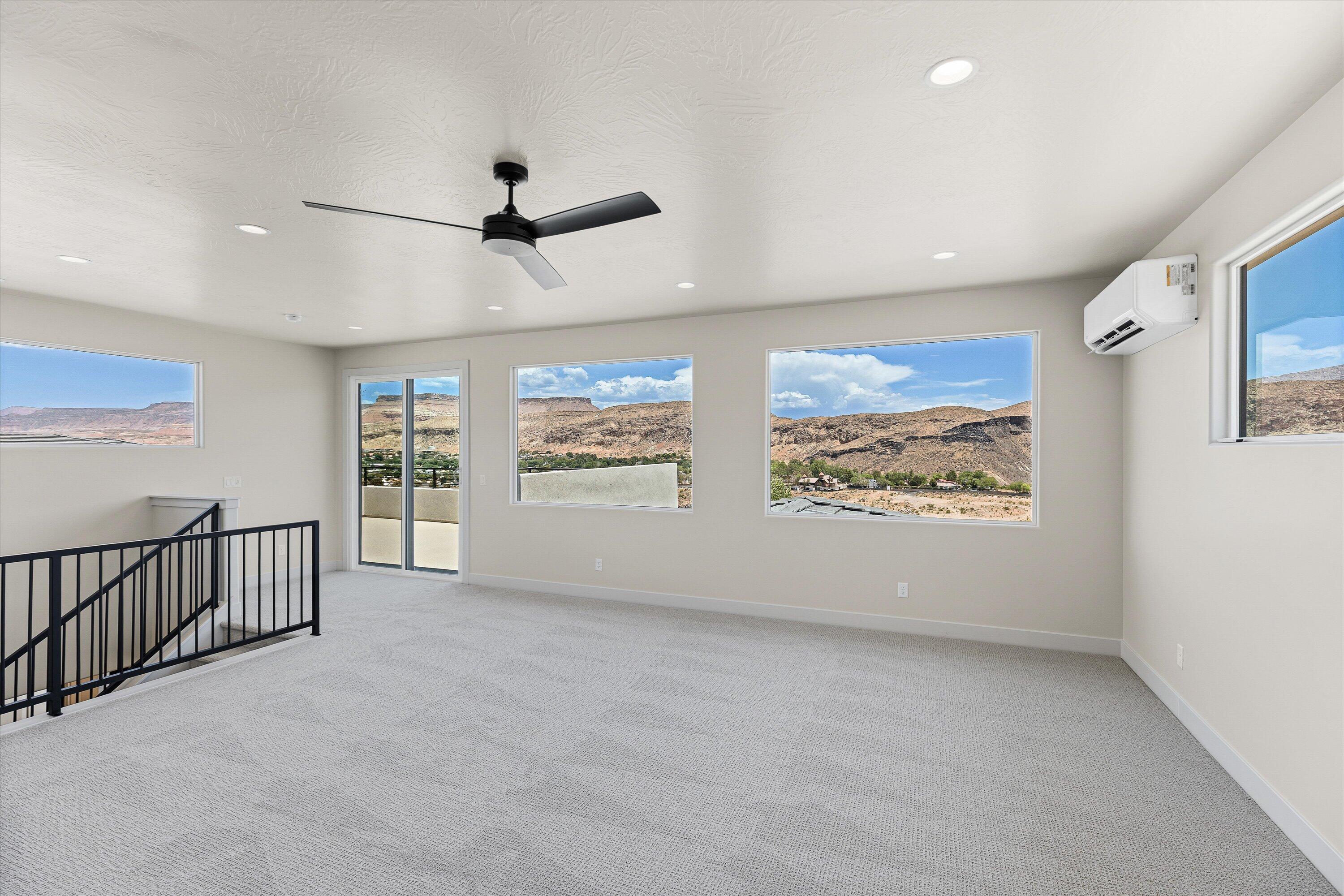 FALCON RIDGE - Residential