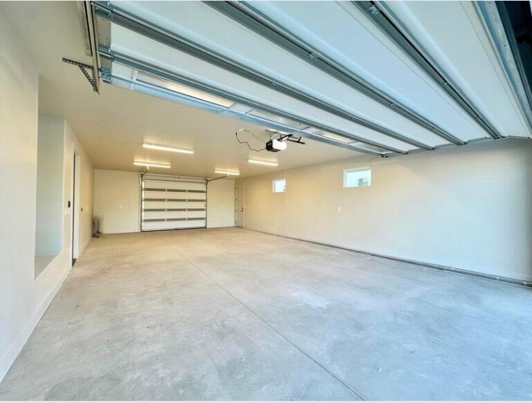 FALCON RIDGE - Residential