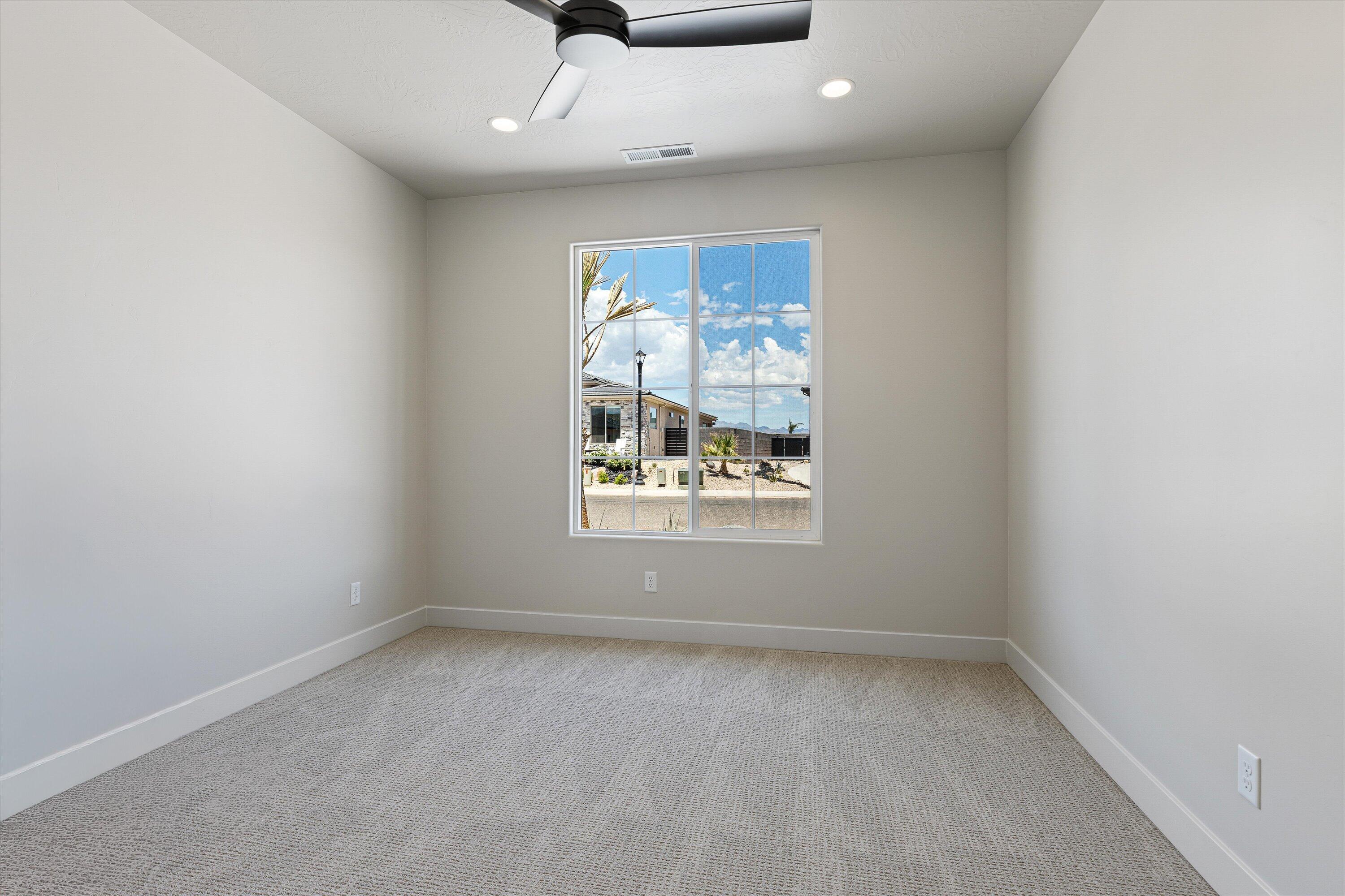 FALCON RIDGE - Residential