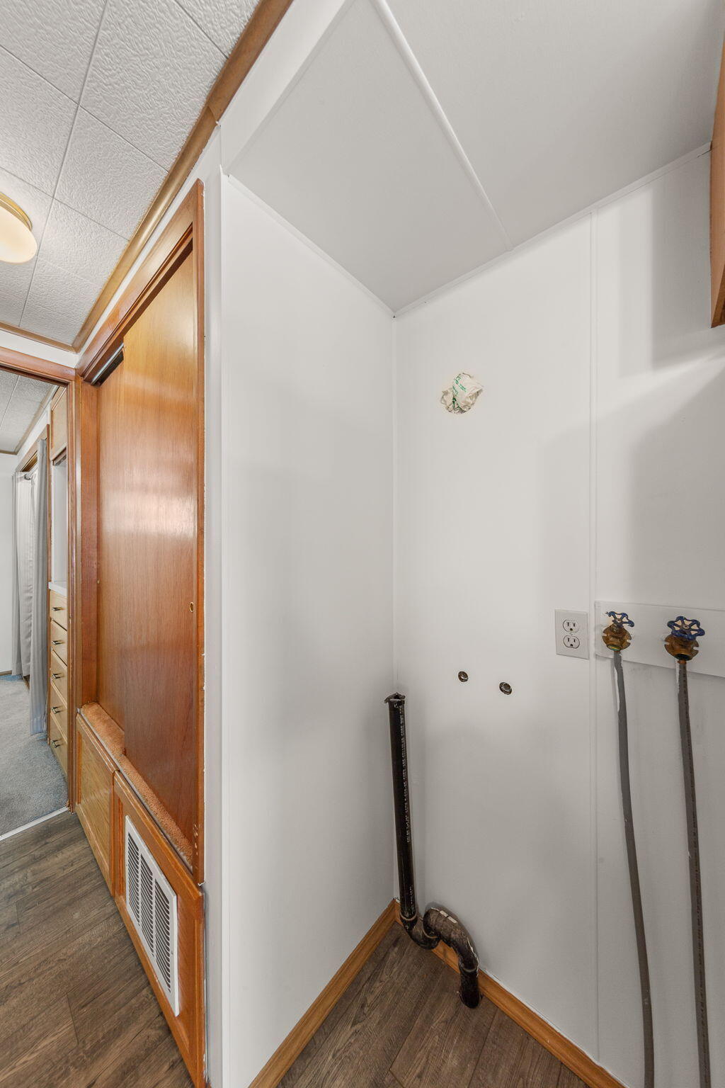KINGS ROW ESTATES - Residential