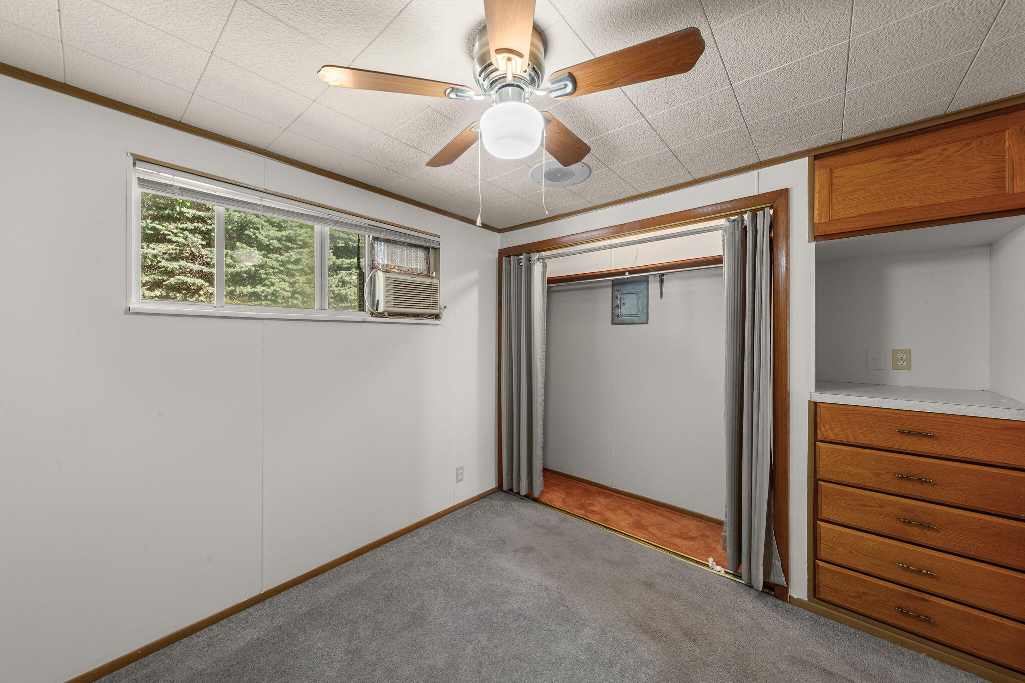 KINGS ROW ESTATES - Residential
