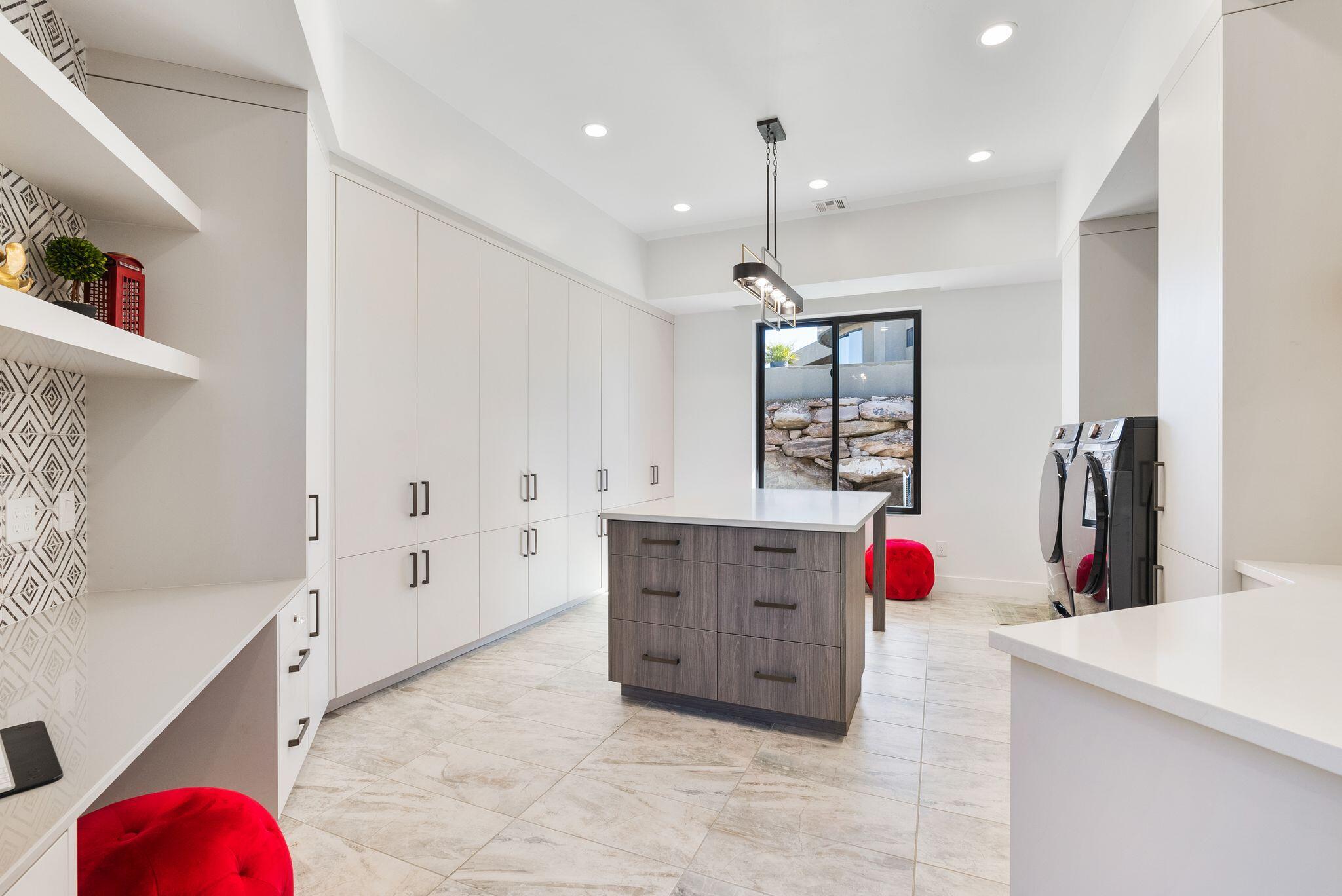 STONE CLIFF - Residential