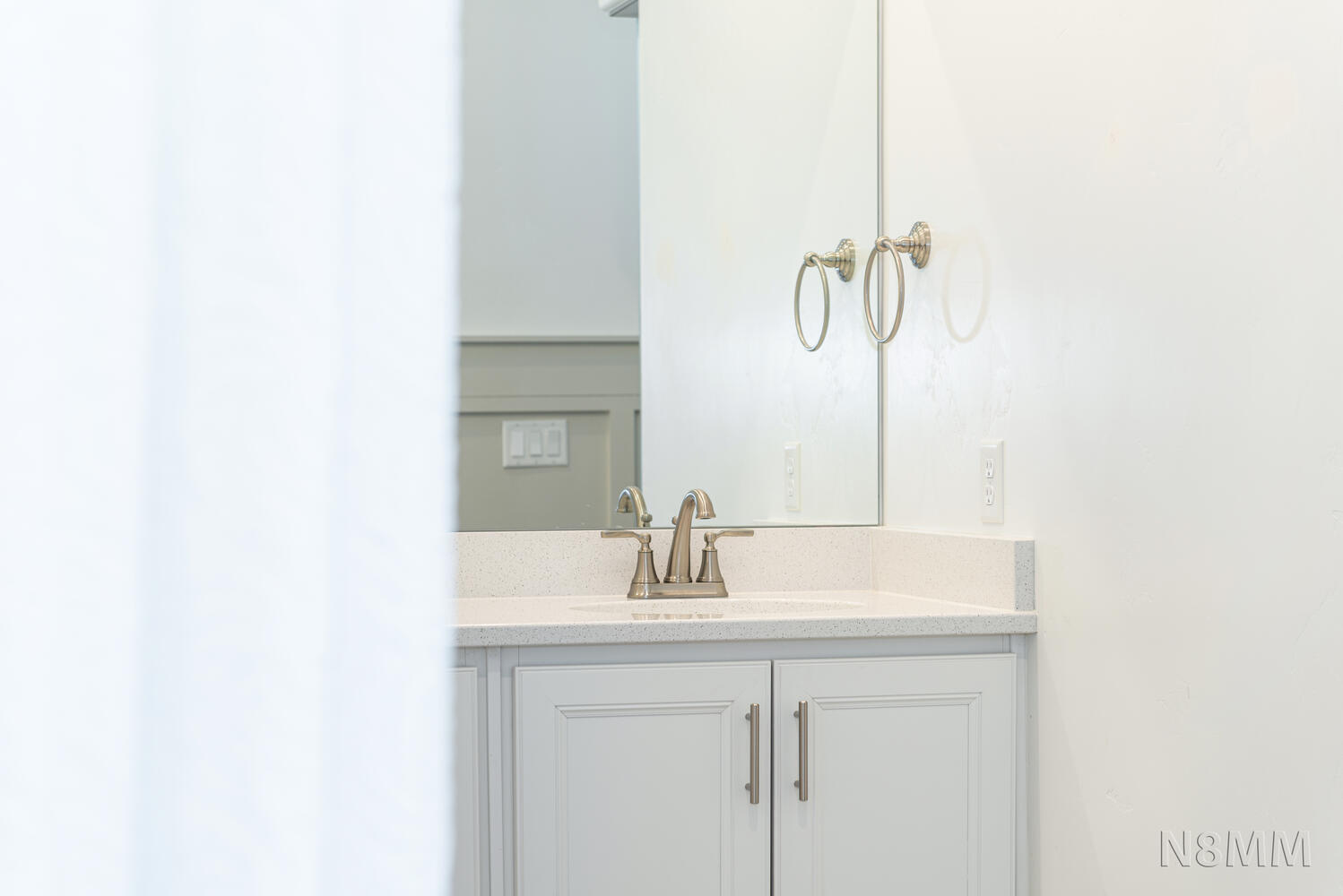 DESERT COLOR AUBURN HILLS - Residential