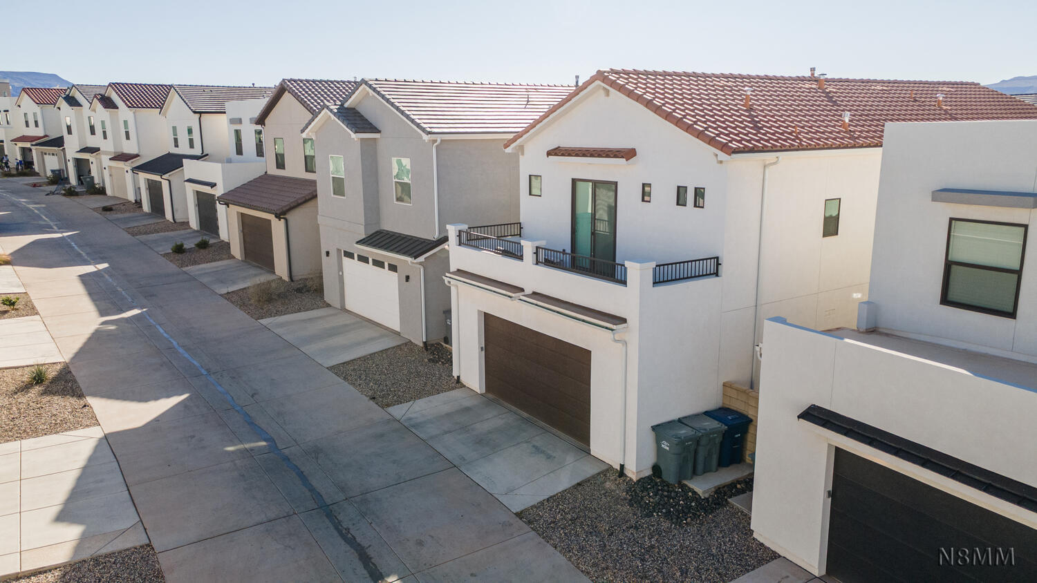 DESERT COLOR AUBURN HILLS - Residential