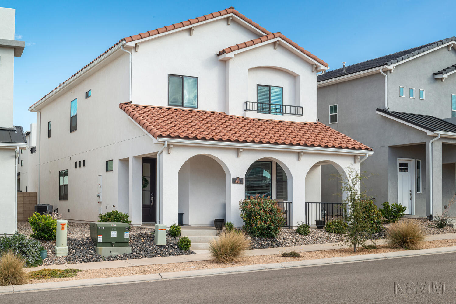 DESERT COLOR AUBURN HILLS - Residential