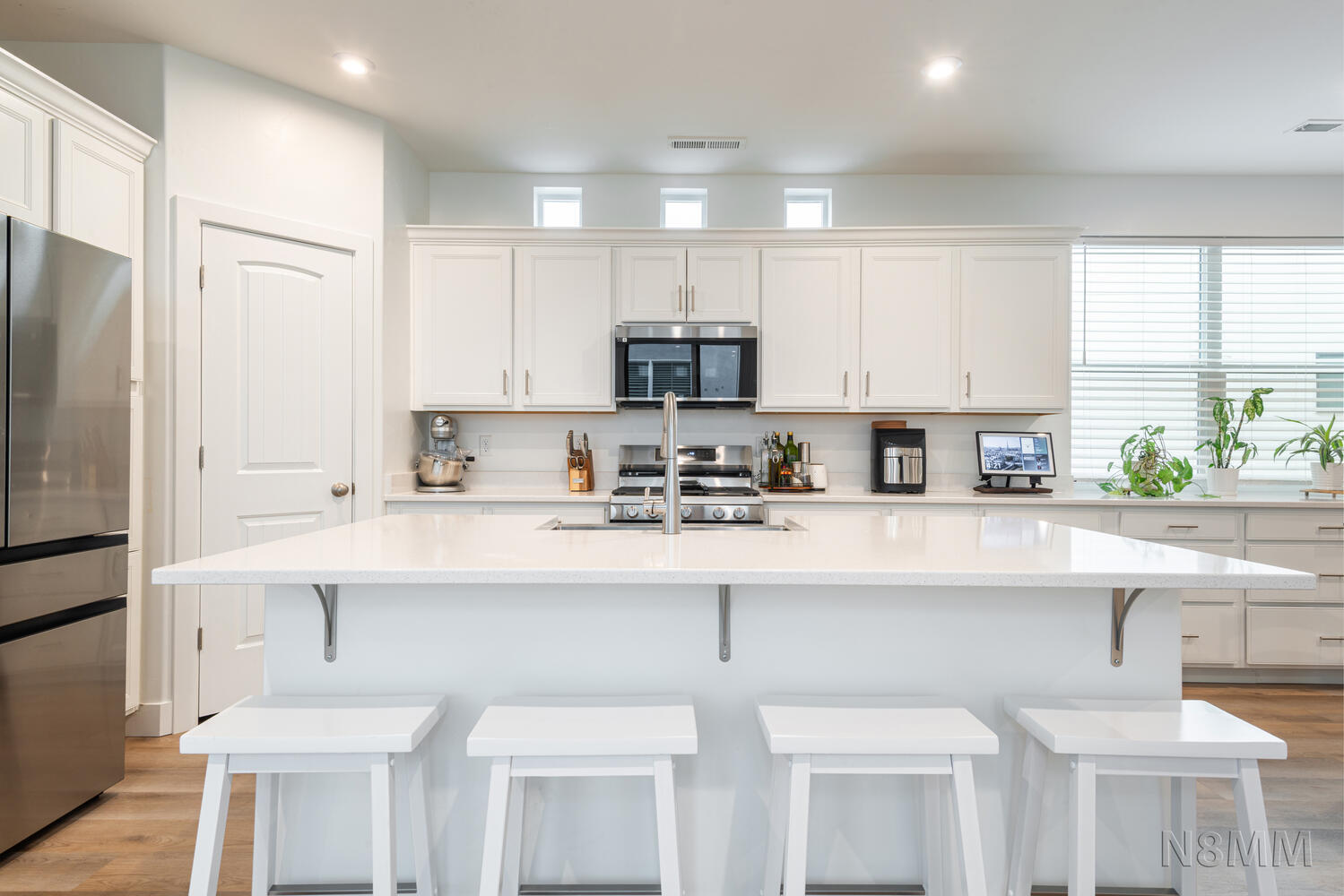 DESERT COLOR AUBURN HILLS - Residential