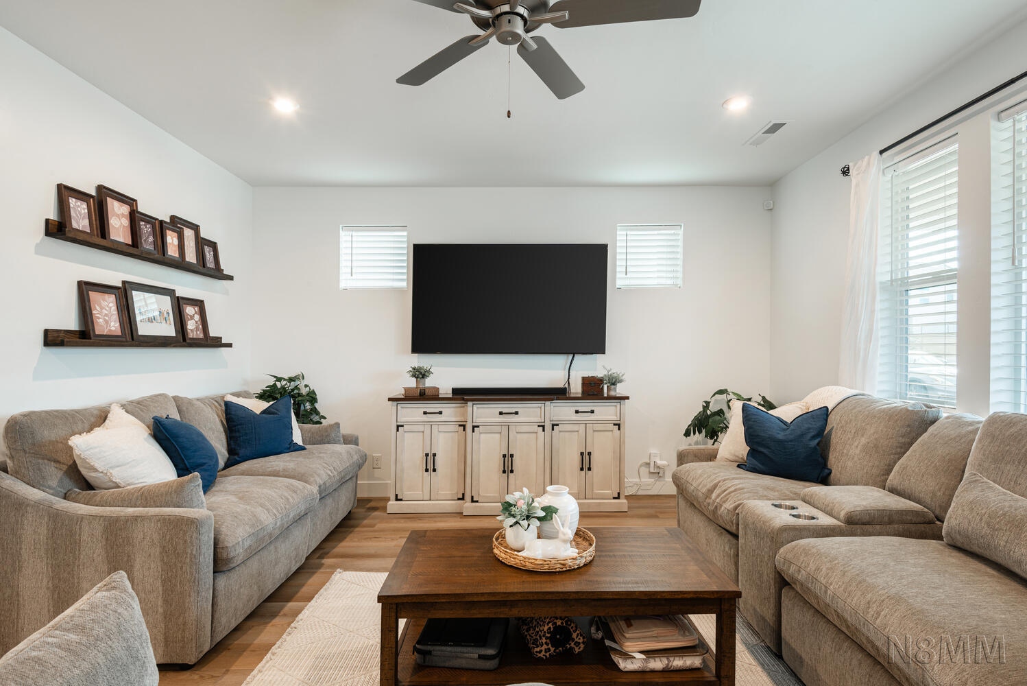 DESERT COLOR AUBURN HILLS - Residential